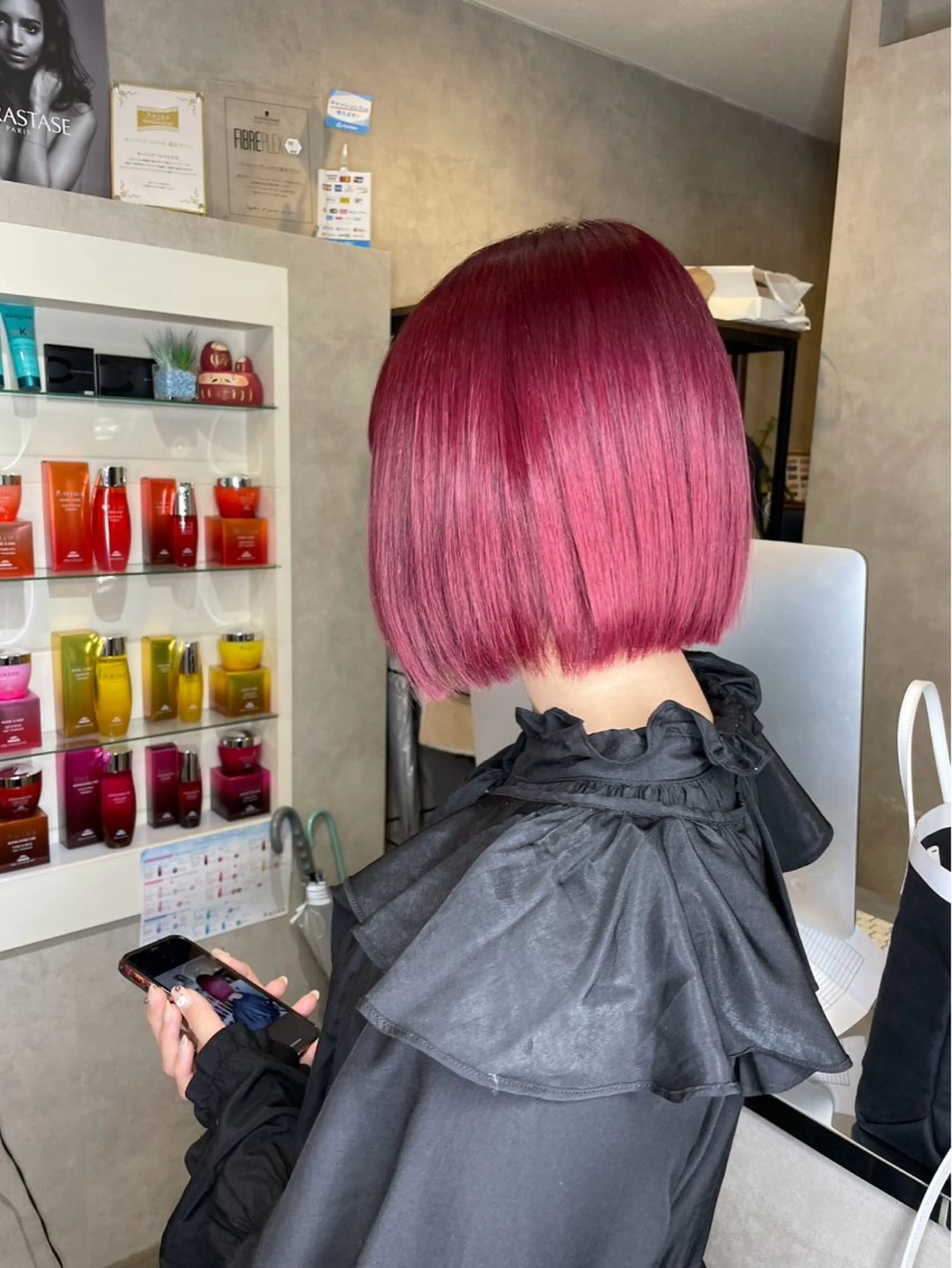 ショート カラー ダブルカラー 近藤 慧依のヘアスタイル