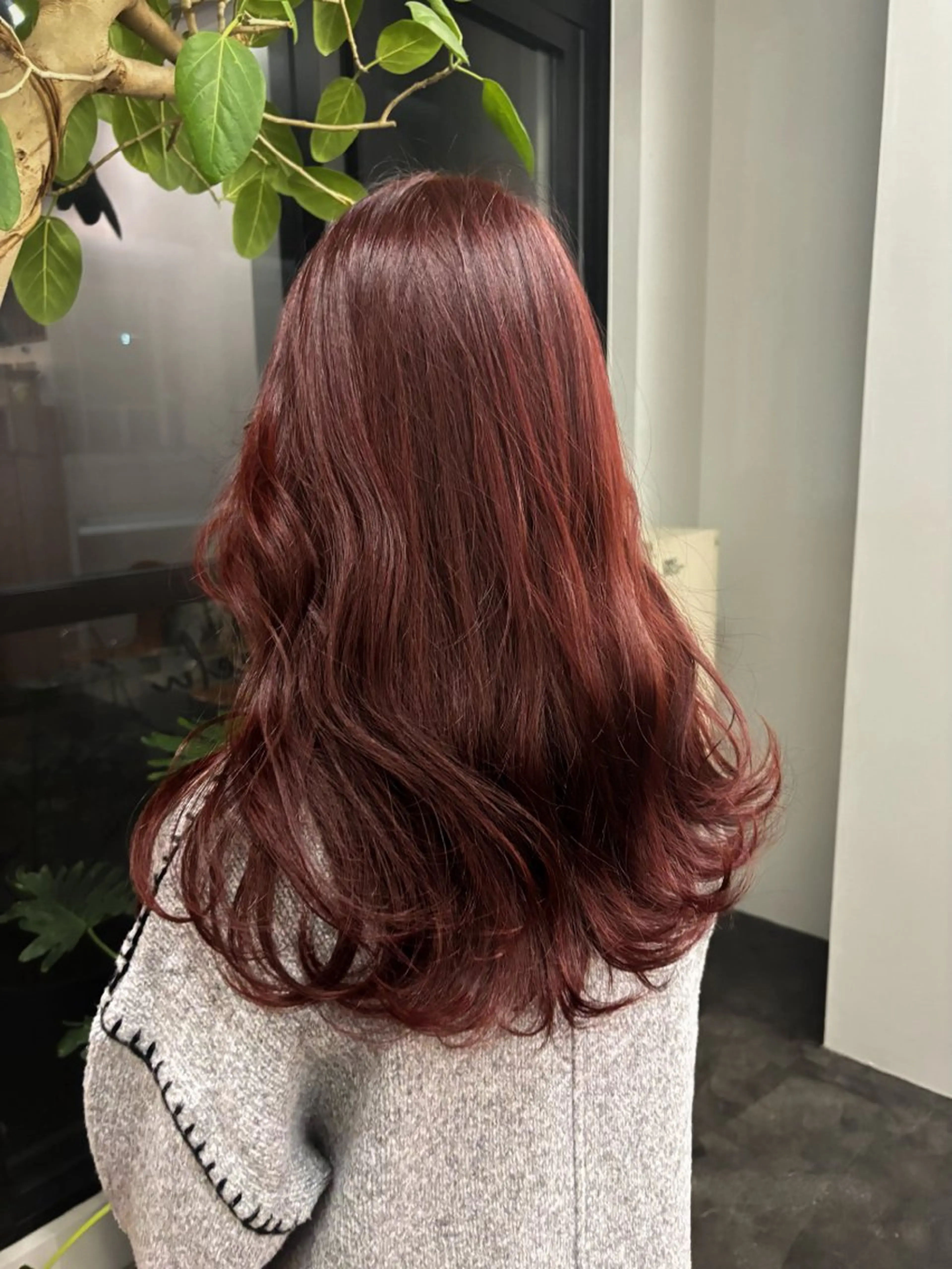 ロング カラー ブリーチ ブラウンカラー ブリーチなしカラー レッドカラー 藤川迅 曲がる縮毛矯正のヘアスタイル