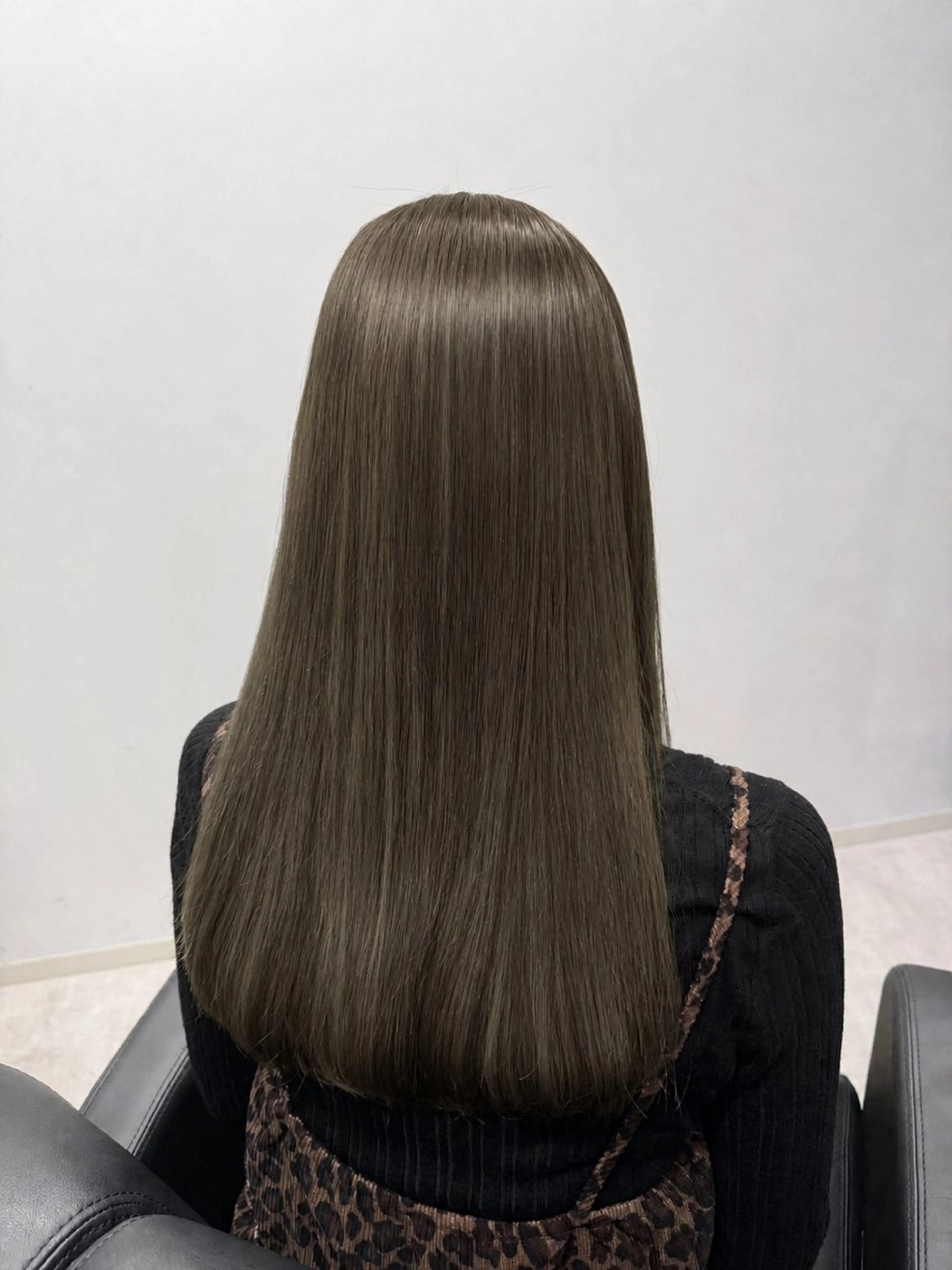 ロング カット ヘアカラー 縮毛矯正 ハイトーン×艶カラー 🤍MIZUKIのヘアスタイル