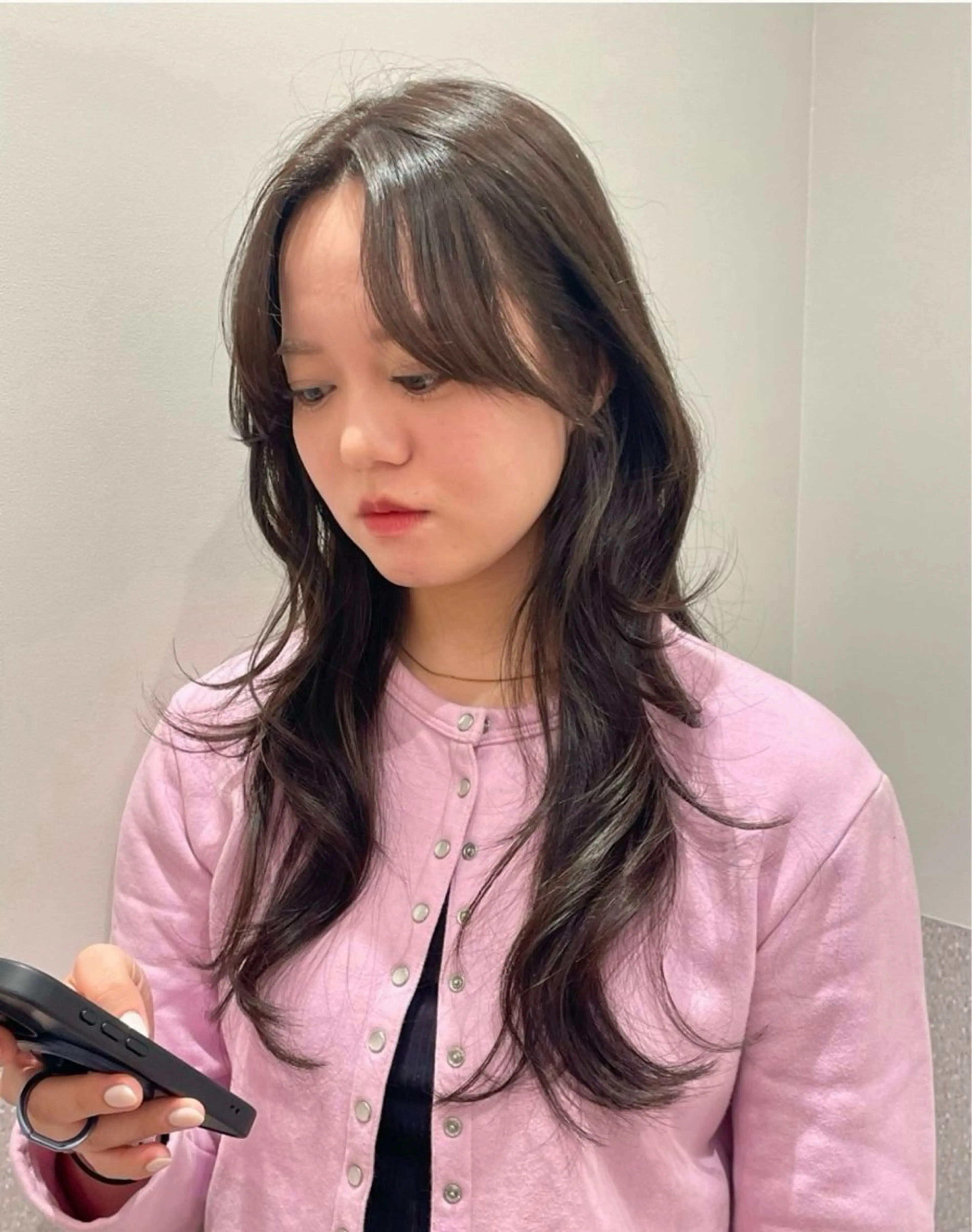 ロング ハッシュカット 韓国風ヘア レイヤーカット ロング カット ヘアカラー トリートメント ❤︎︎韓国ヘア❤︎︎ 𝑺𝒉𝒊𝒉𝒐のヘアスタイル