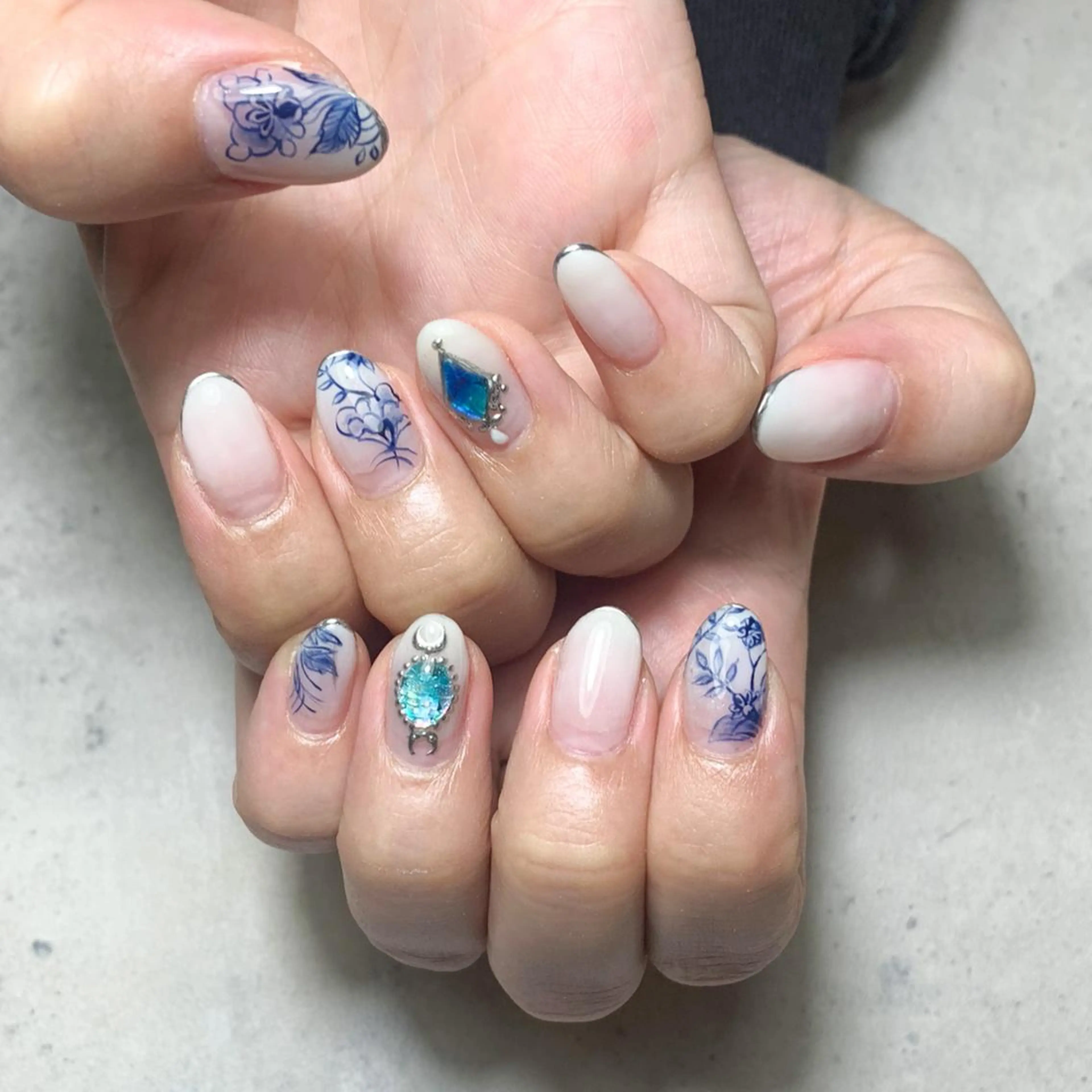 ネイル ハンドネイル FIORITURA aiのネイルデザイン