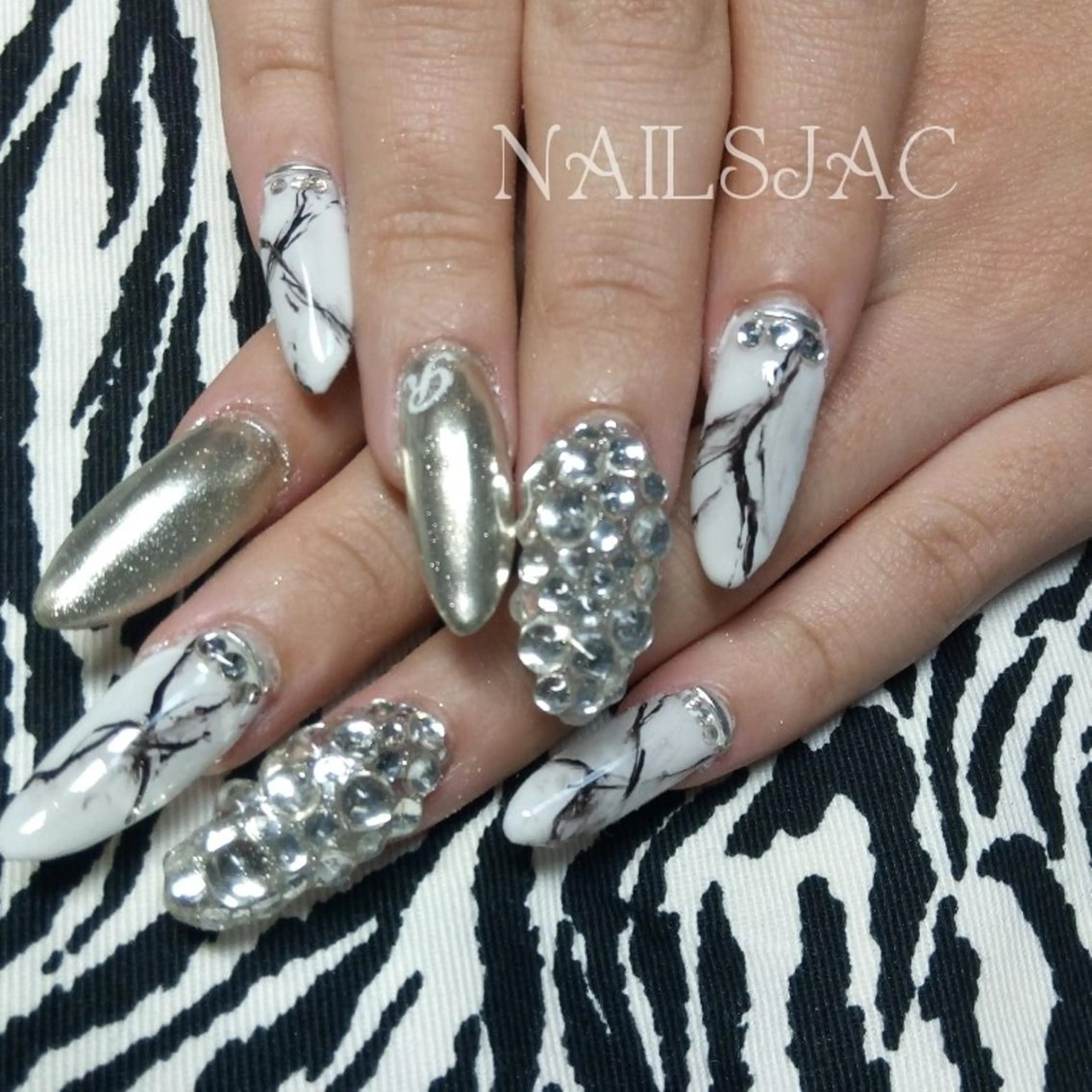 ネイル NAILS JACのネイルデザイン