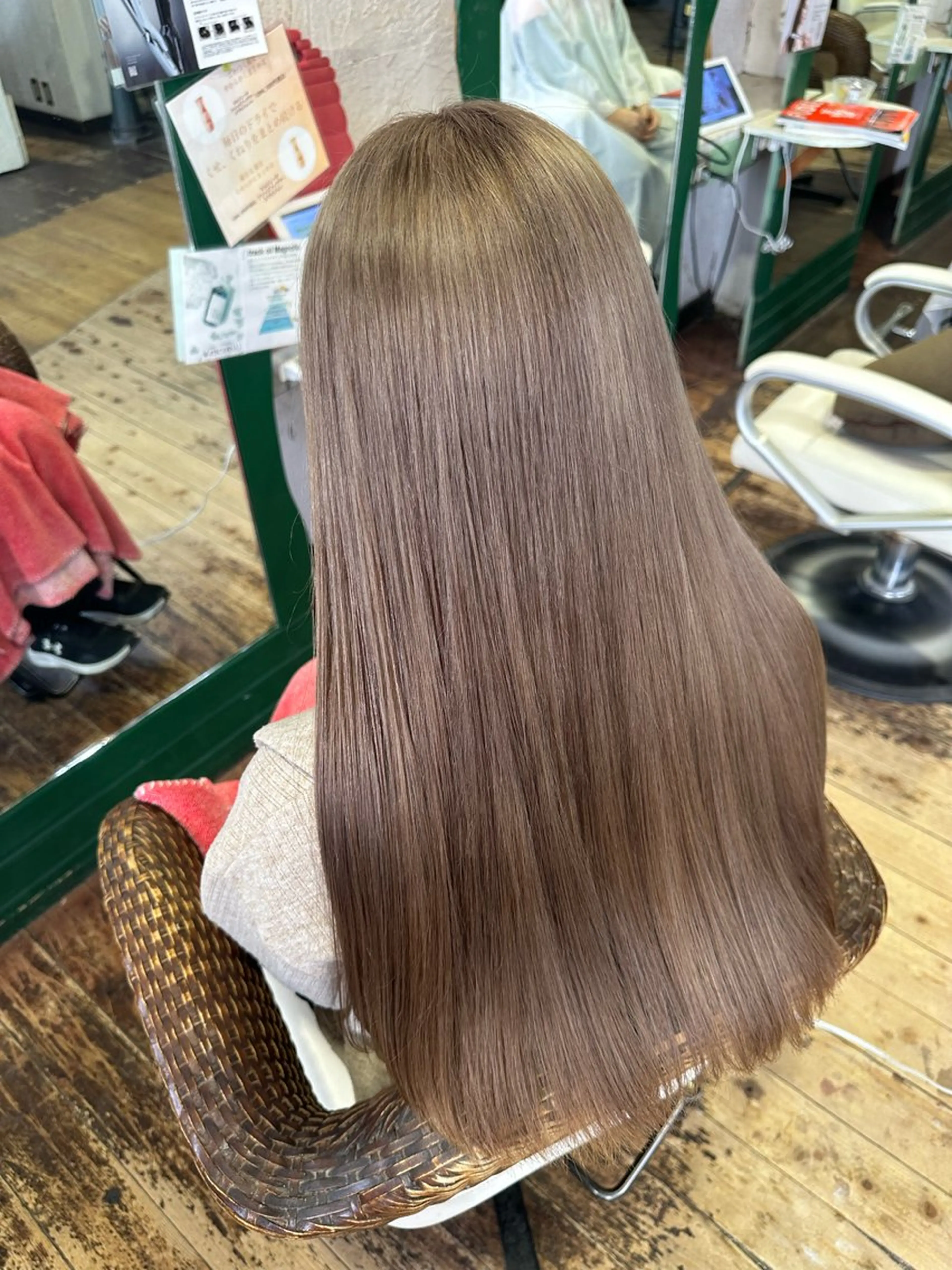 【新規】ダブルカラー＋整えカットの写真