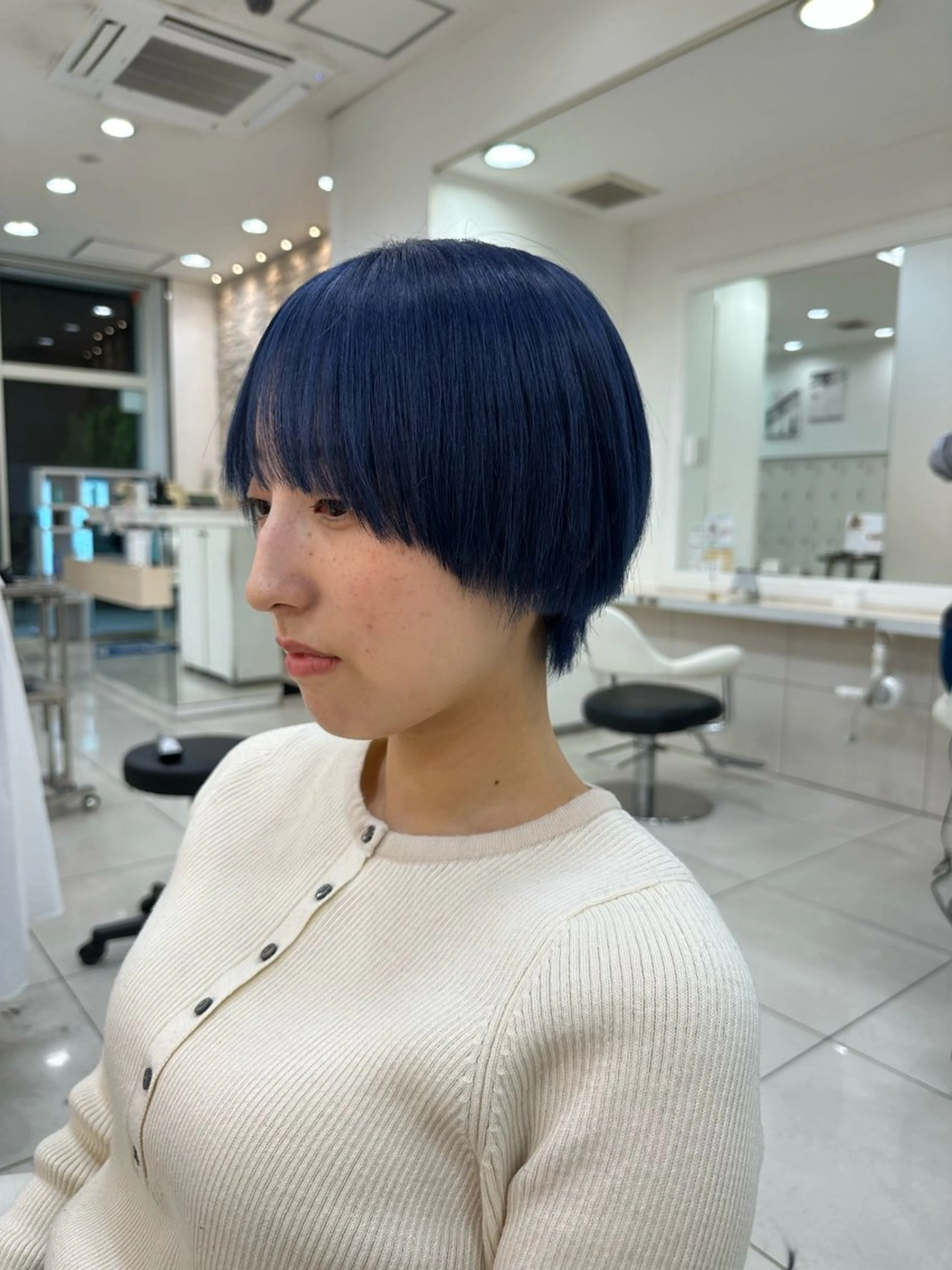 ショート ヘアカラー 竹下 勝也のヘアスタイル