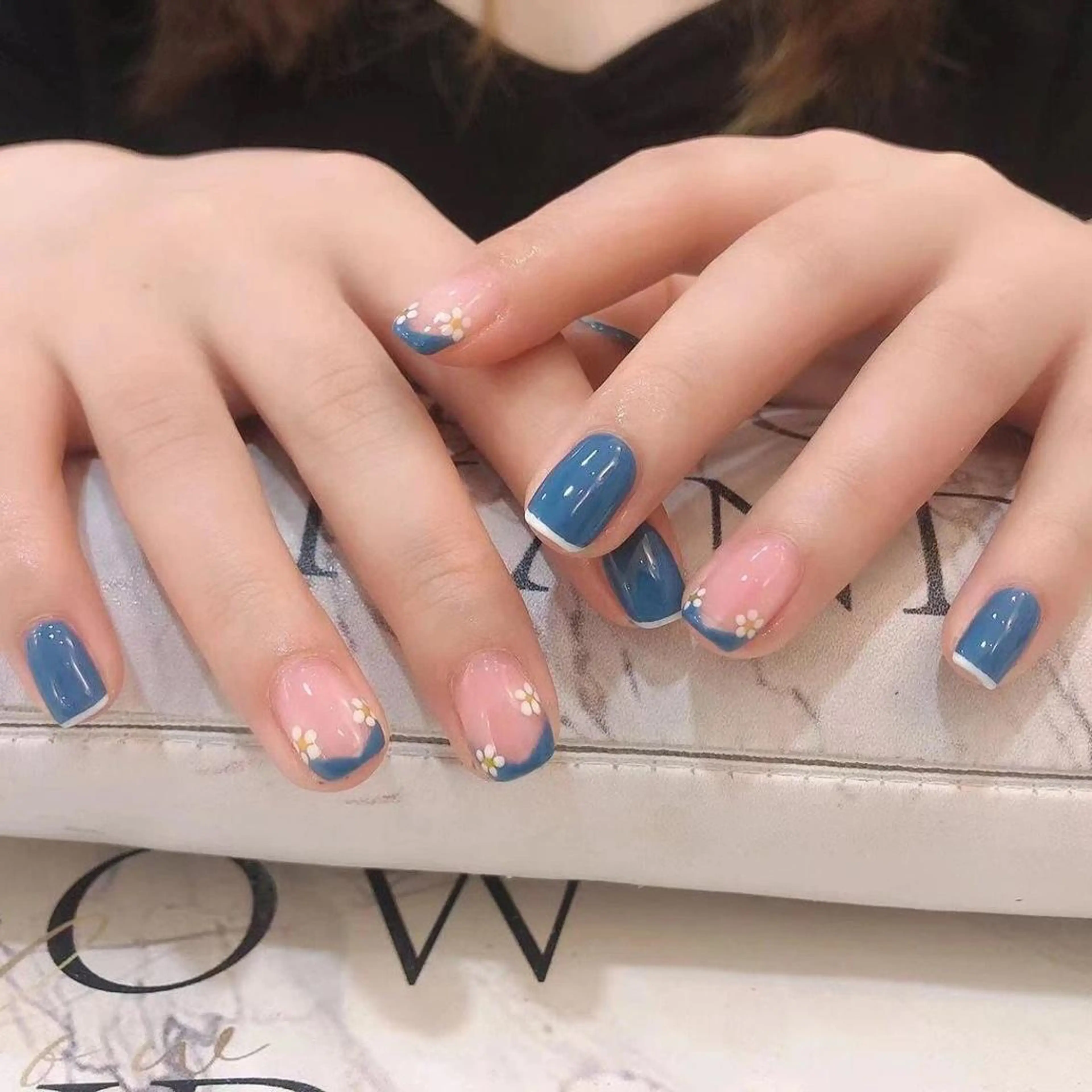 ネイル 🦋ネイルサロン ブラン🌈ゆりのネイルデザイン