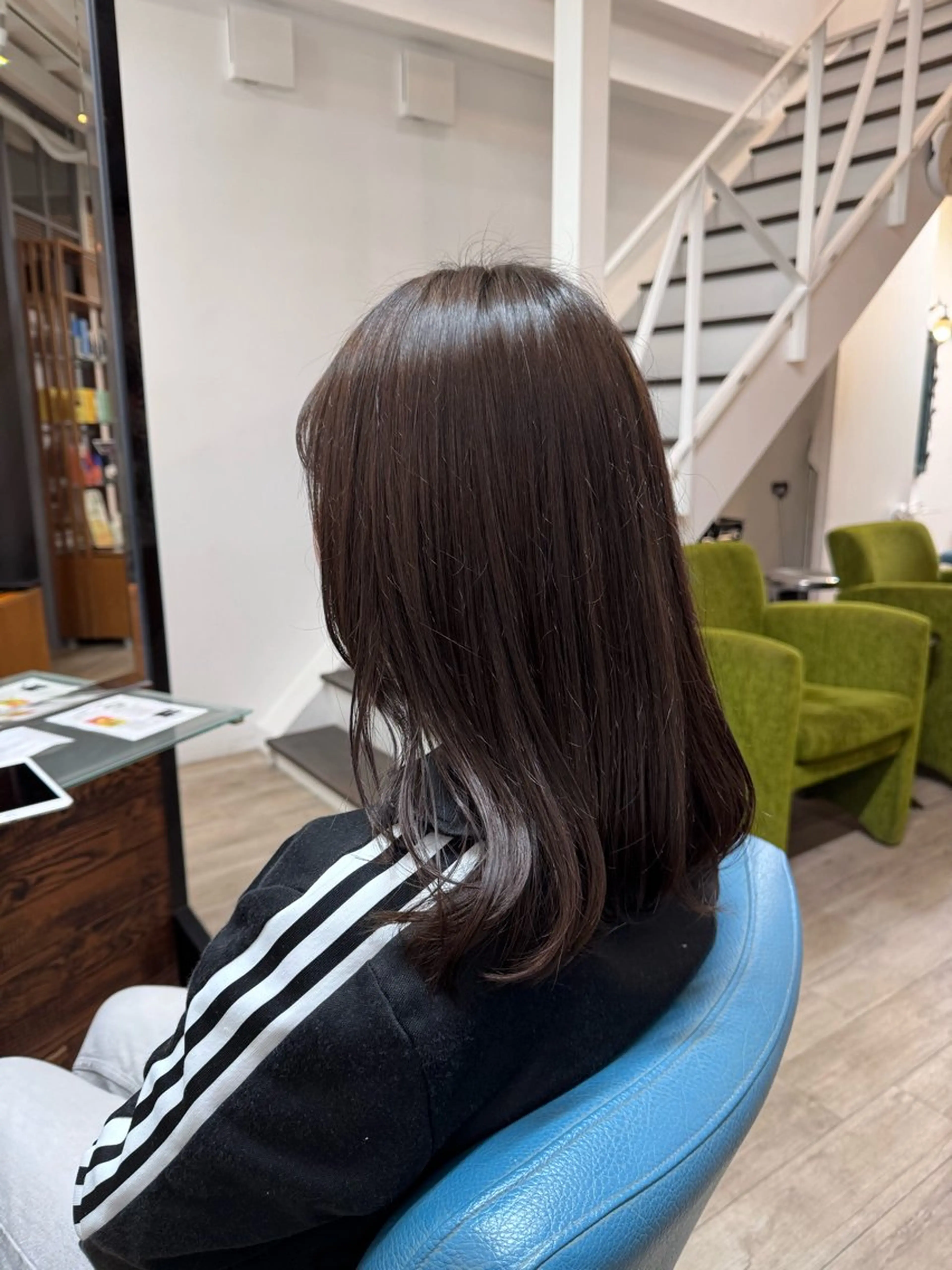 セミロング アッシュ CHEST 若松 采実の眉毛・アイブロウイメージ