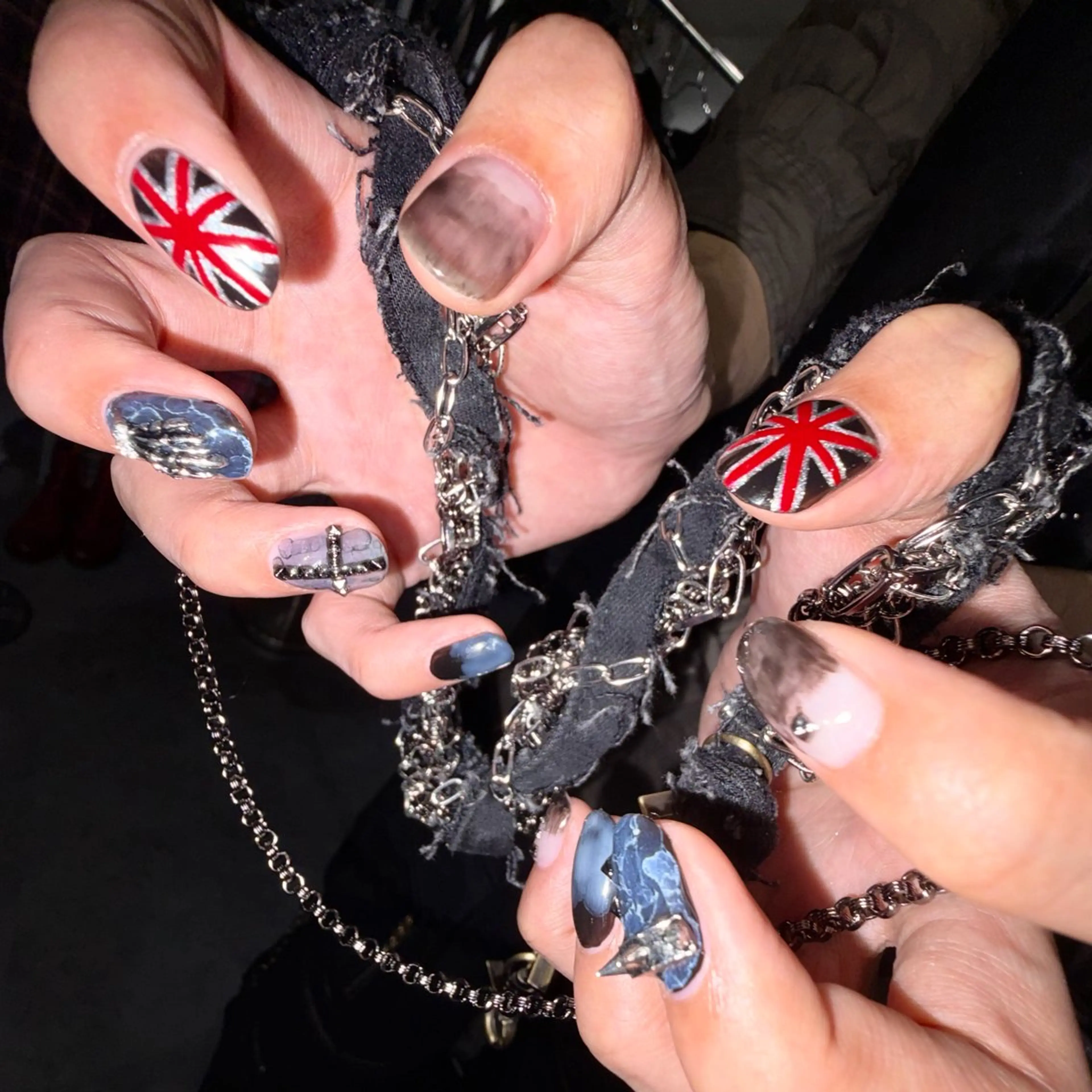 メンズ ネイル メンズネイル ハンドネイル nailsalon TE-TOのネイルデザイン