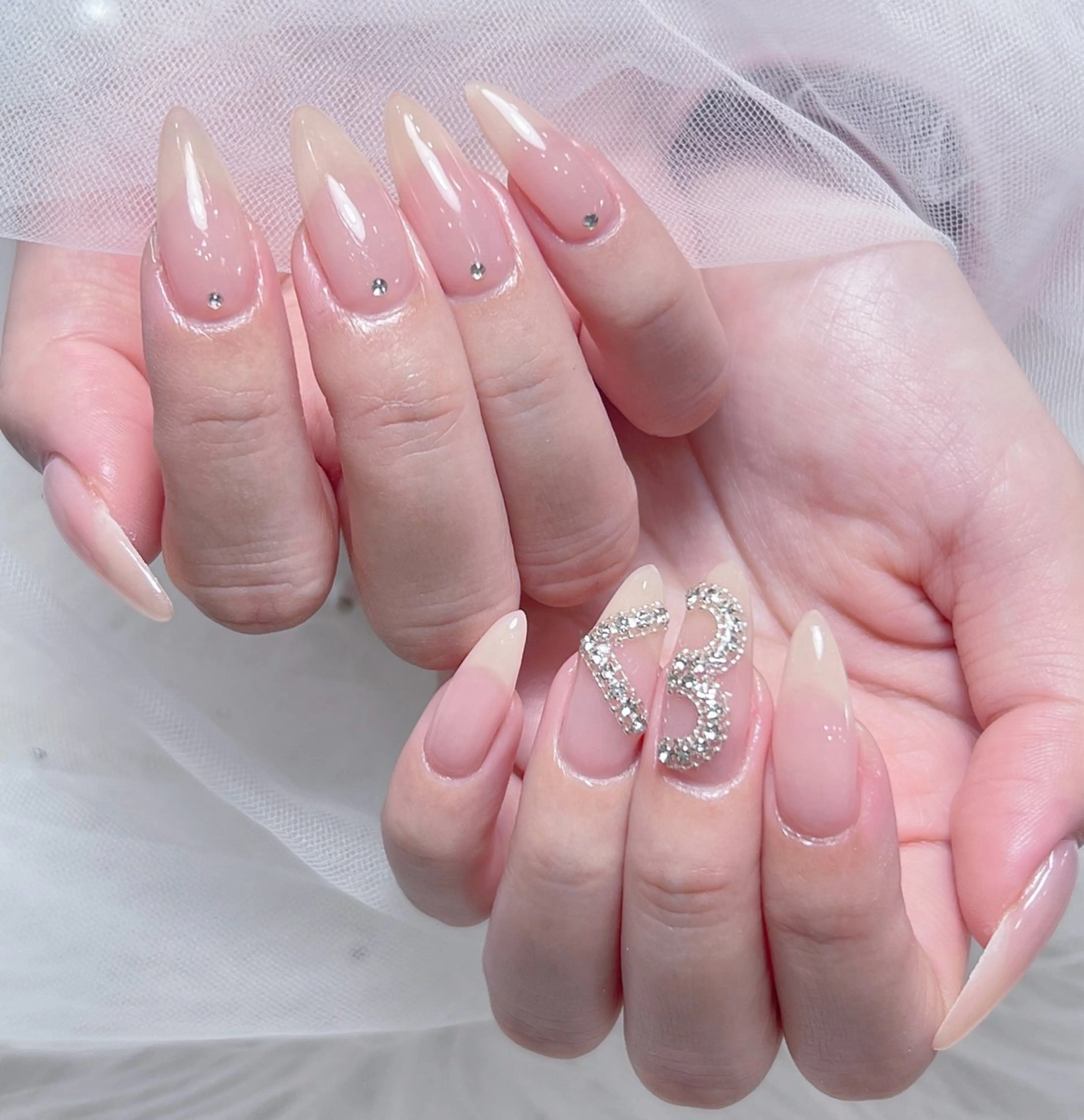 ネイル アートネイル オーロラネイル チークネイル 長さ出し フットネイル Miya _nailのネイルデザイン