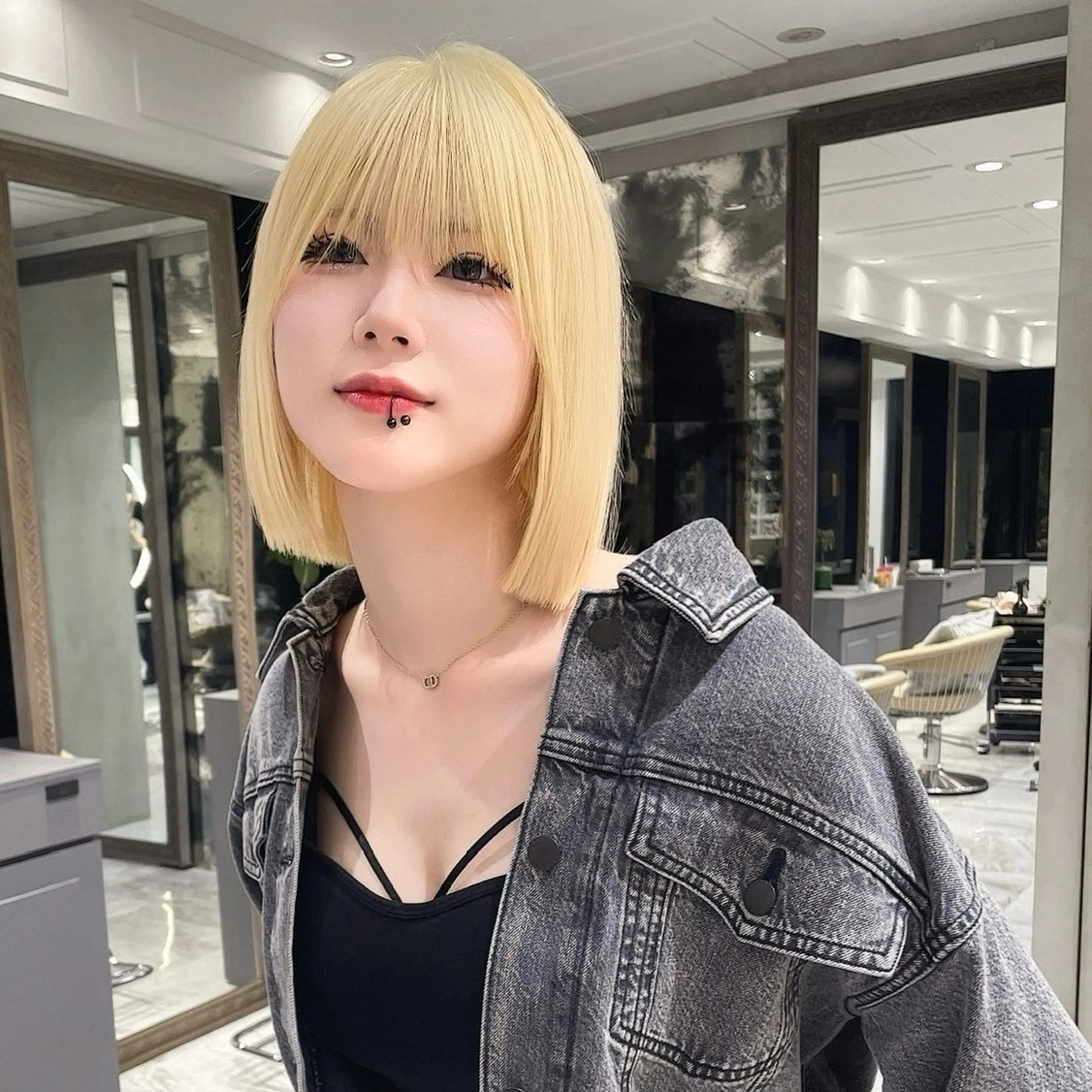 ショート カラー ハイトーンカラー 🥇KEN /レイヤー/カラーのヘアスタイル