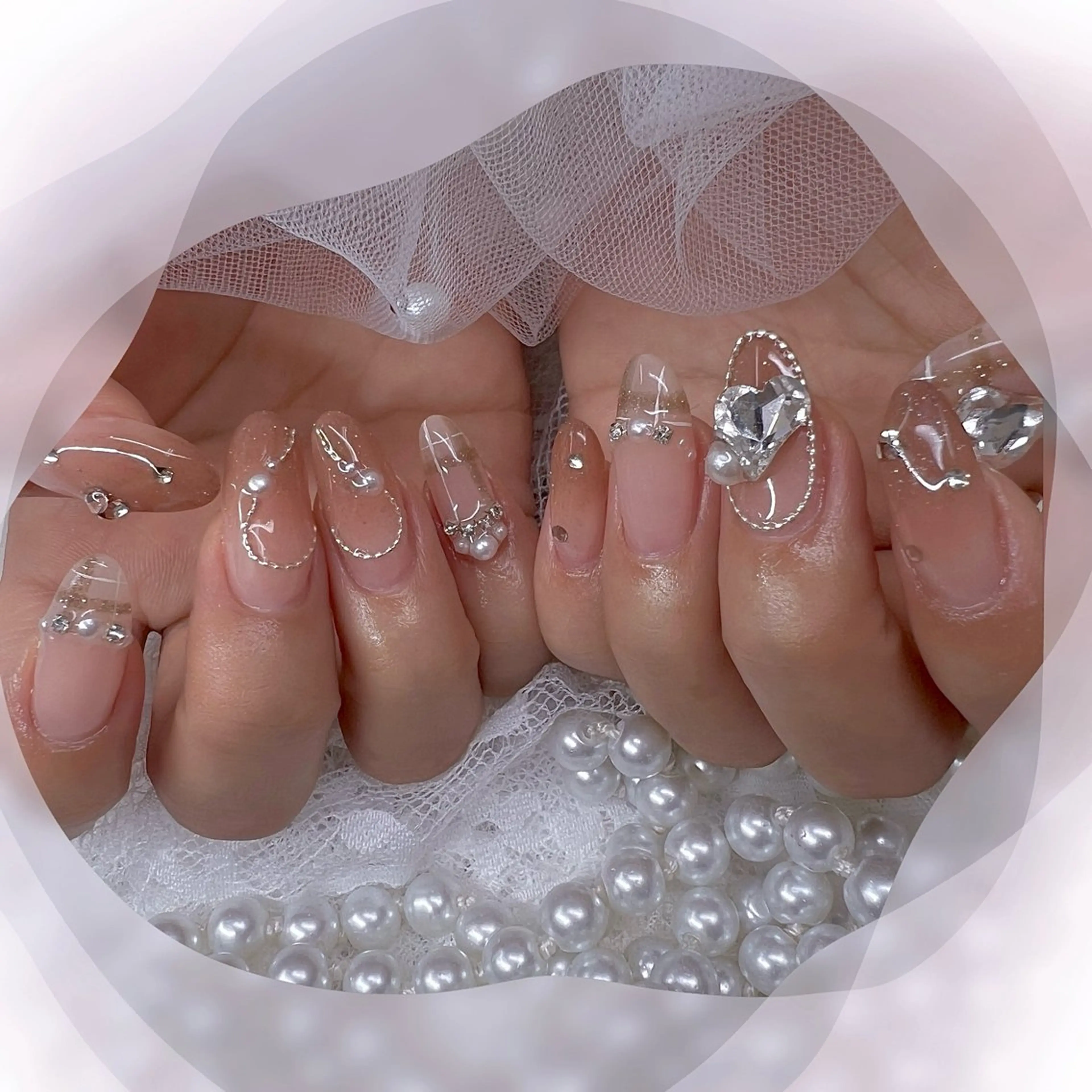 ネイル チークネイル フレンチネイル ガーリー ガラスフレンチ グラデーション ハンドネイル Chill Nailsalonのネイルデザイン
