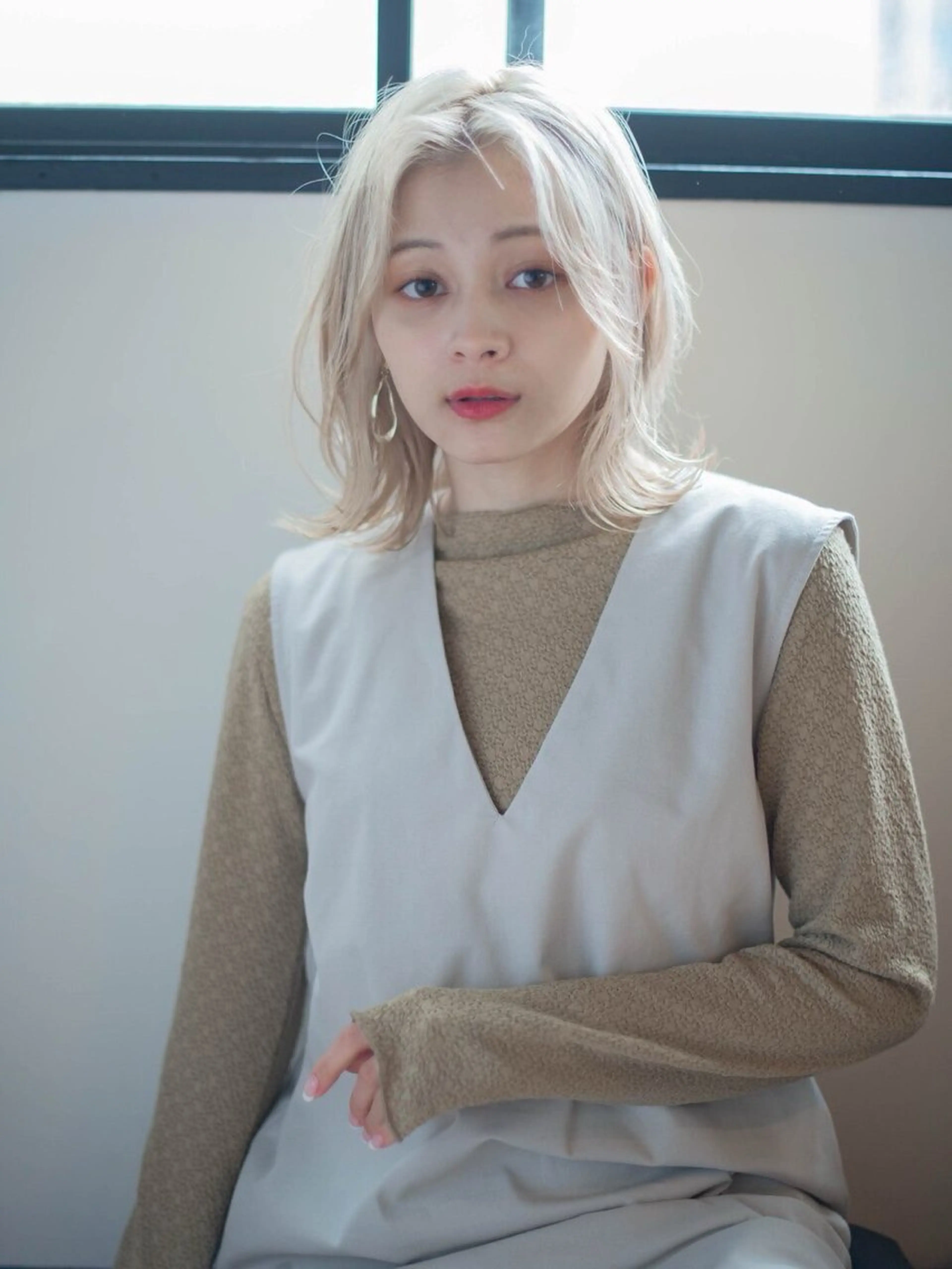 セミロング セミロングパーマ 外国人風カラー ハイライト 韓国風ヘア レイヤーカット ホリウチ リオのヘアスタイル