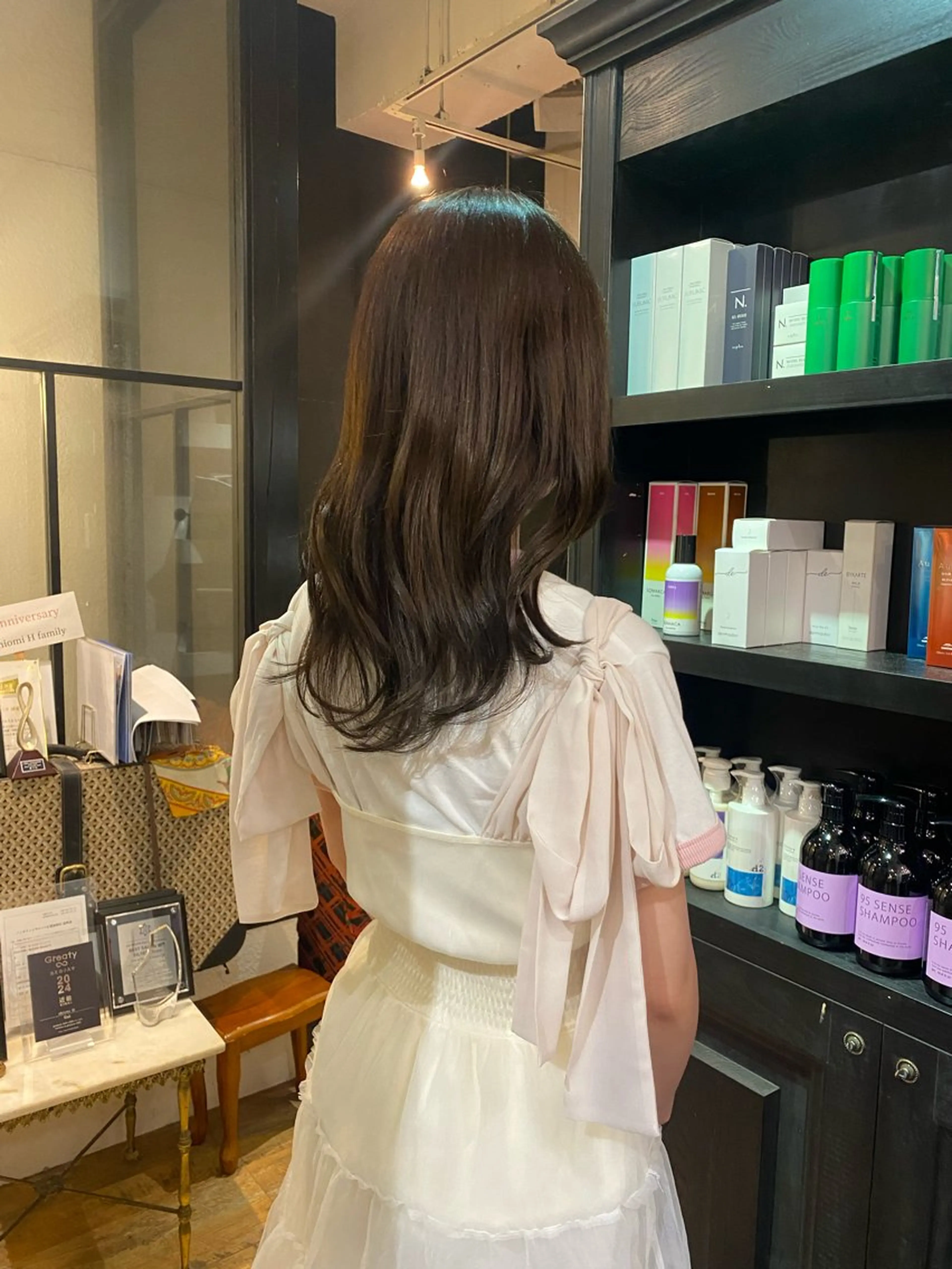 カラー 竹内 穂乃佳のヘアスタイル