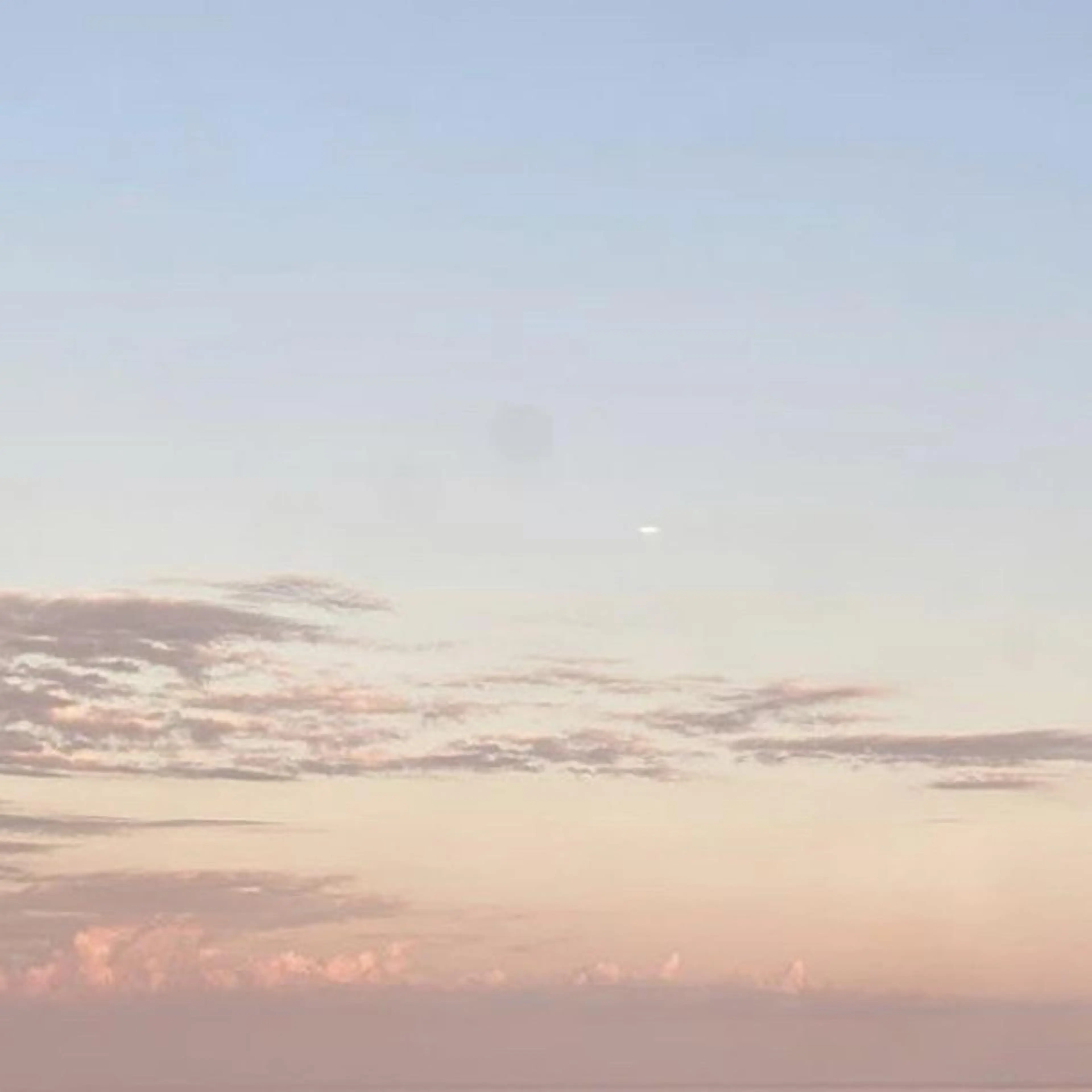 moon 梶本のマツエク・マツパデザイン