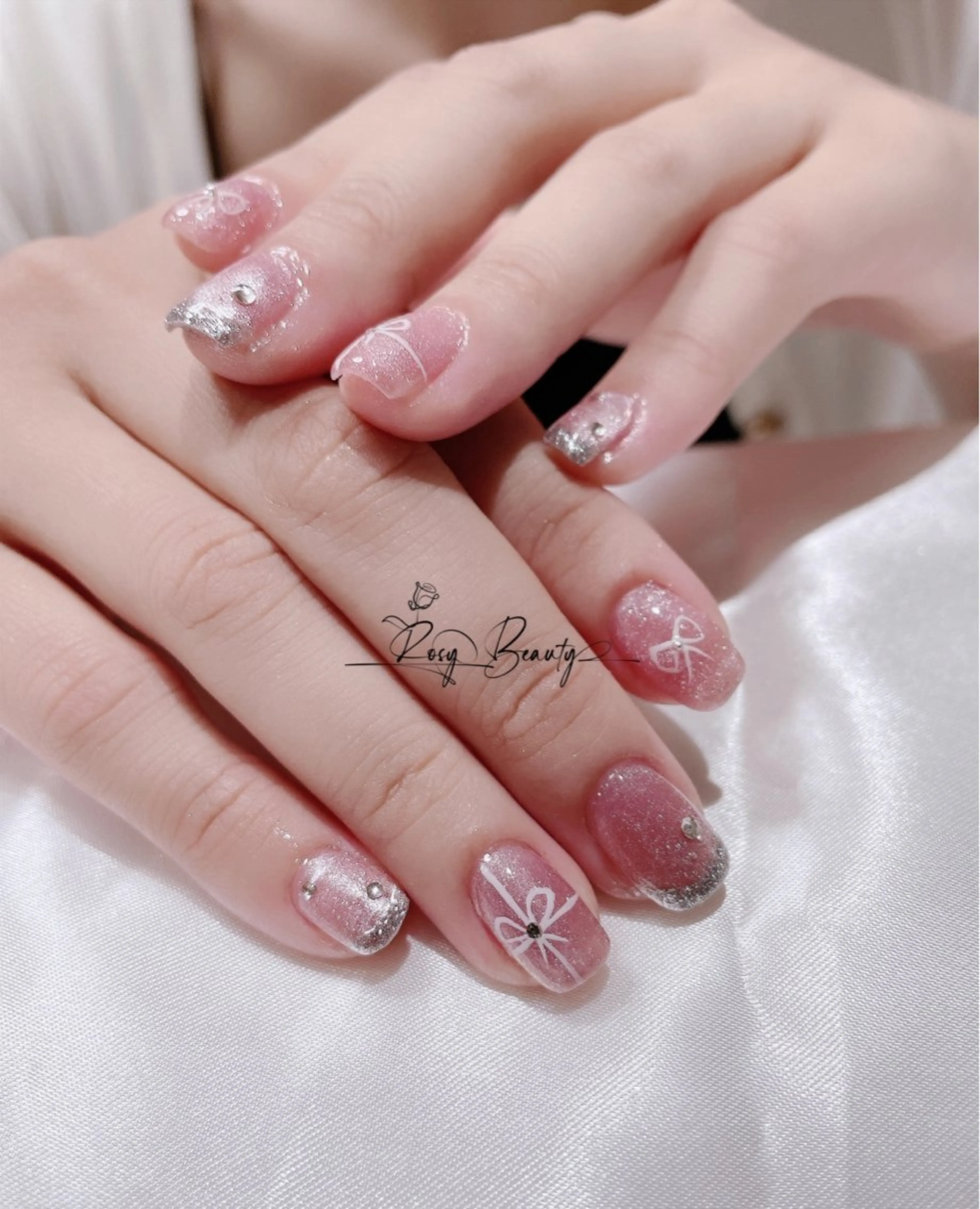 ネイル ハンドネイル RosyBeauty Salonのネイルデザイン