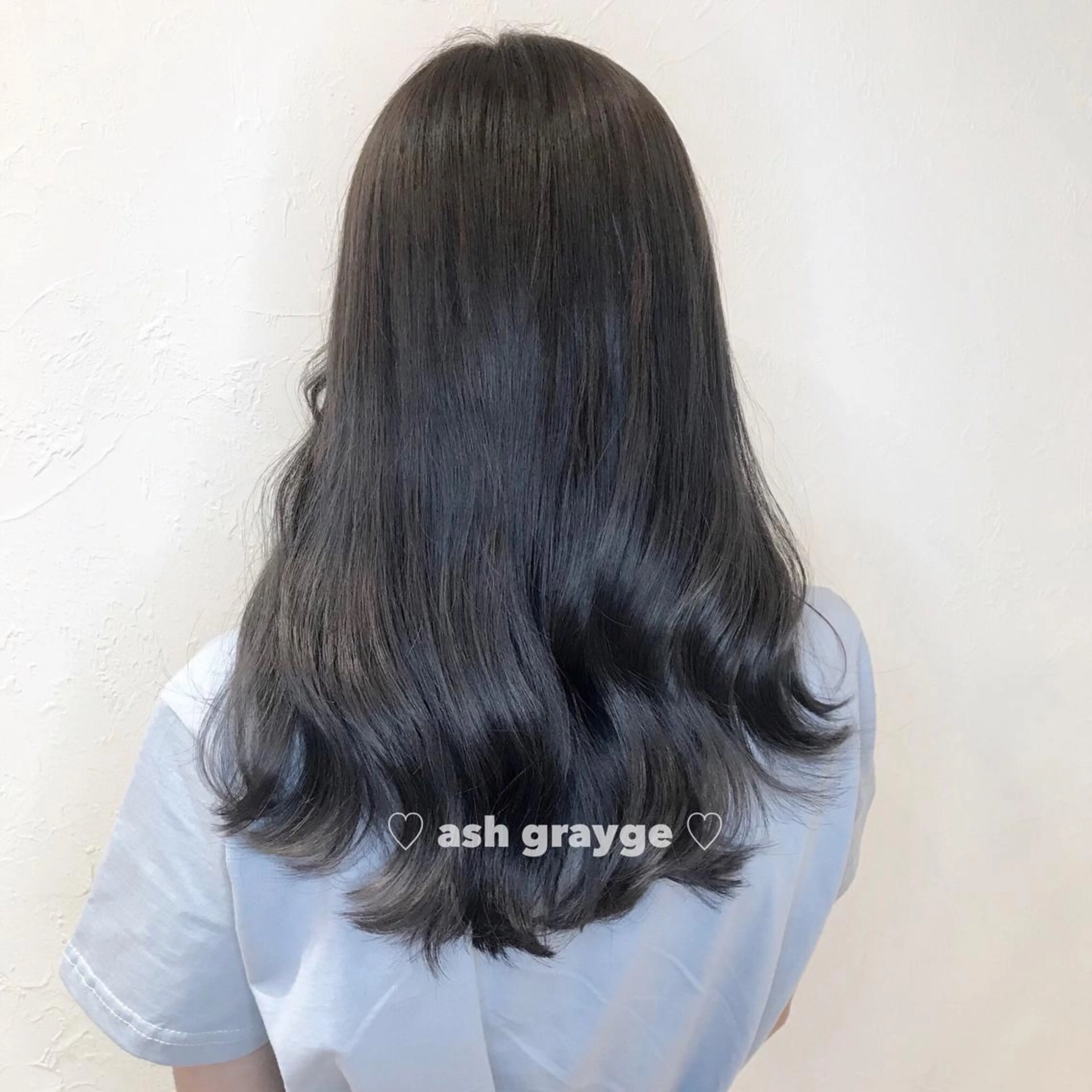 セミロング ブリーチなしカラー ダブルカラーエクステのヘアスタイル