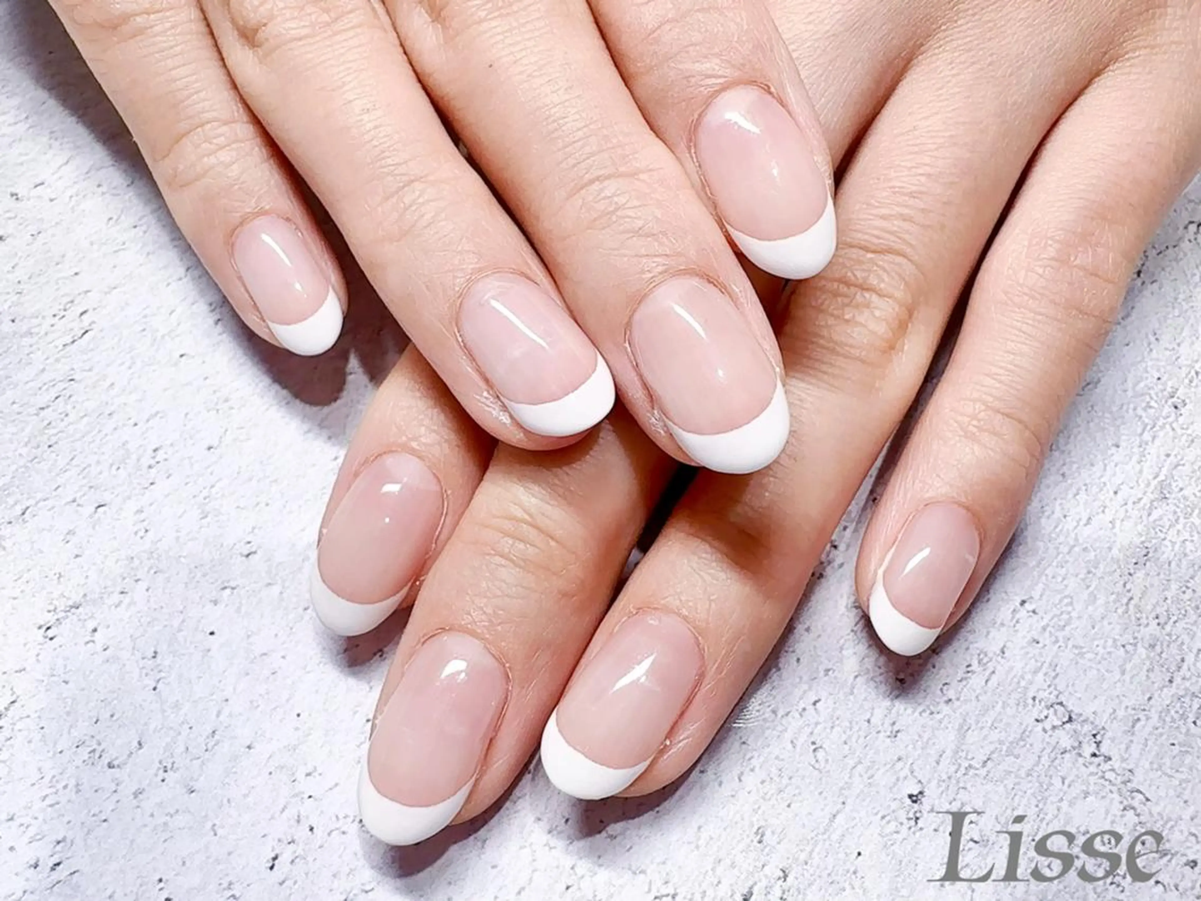 ネイル フレンチネイル Lisse銀座 Nailのネイルデザイン