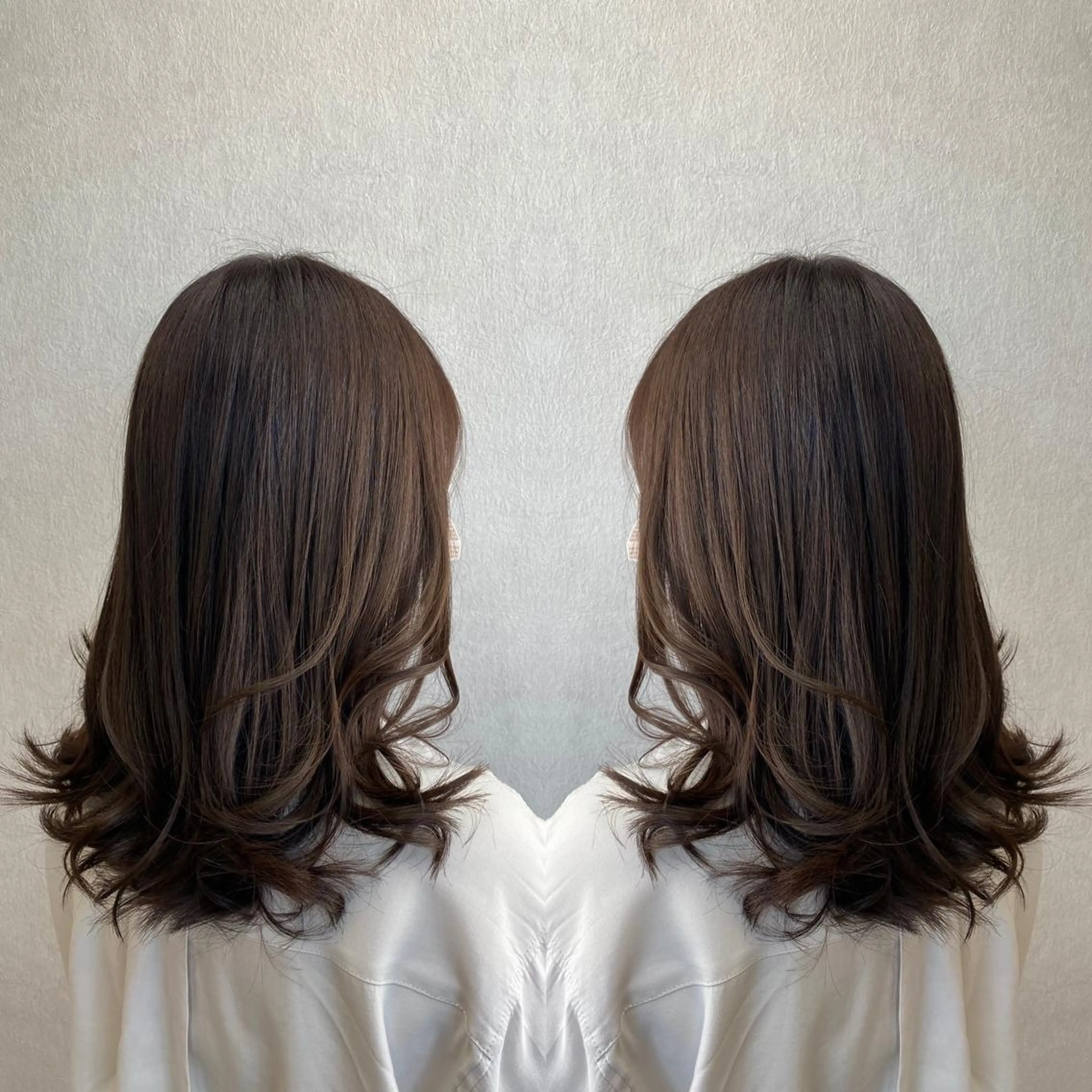 セミロング カラー ベージュカラー tocca 💜石田愛結💜のヘアスタイル