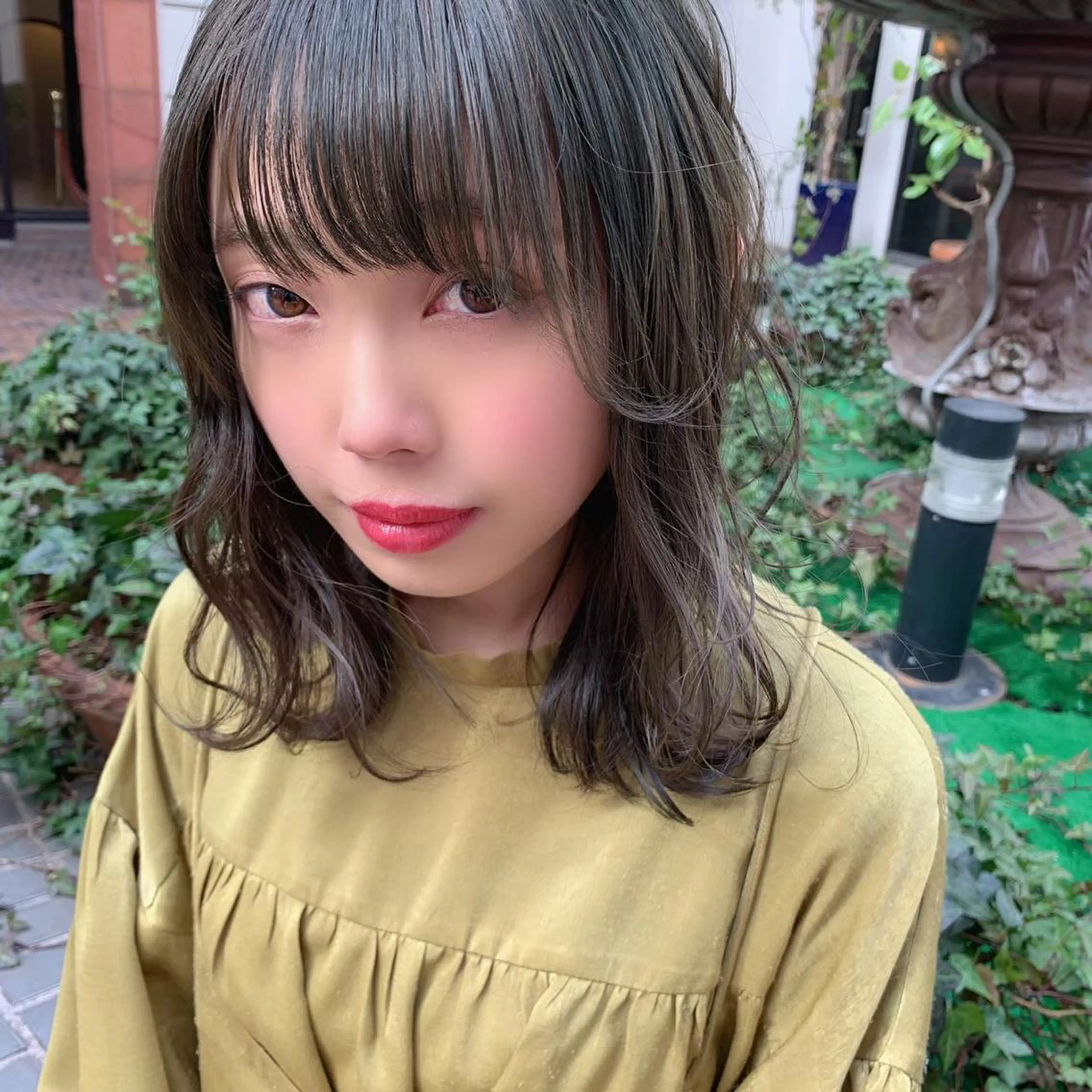 ミディアム カラー ブリーチなし✨艶髪 カラー𓃲YAGIのヘアスタイル