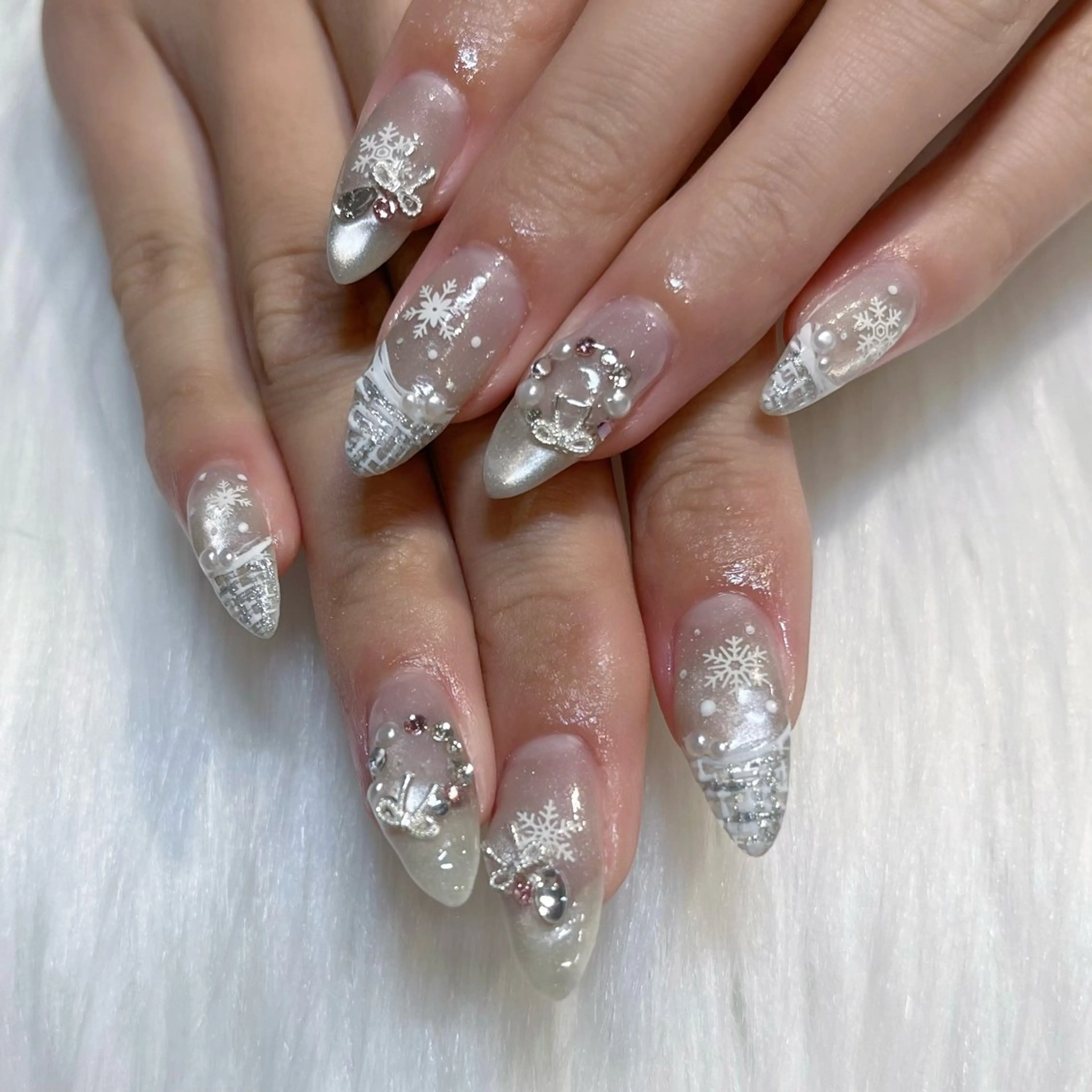 ネイル アートネイル ガーリー 韓国ネイル 持ち込み ワンホンネイル KOKONA 🎀のネイルデザイン