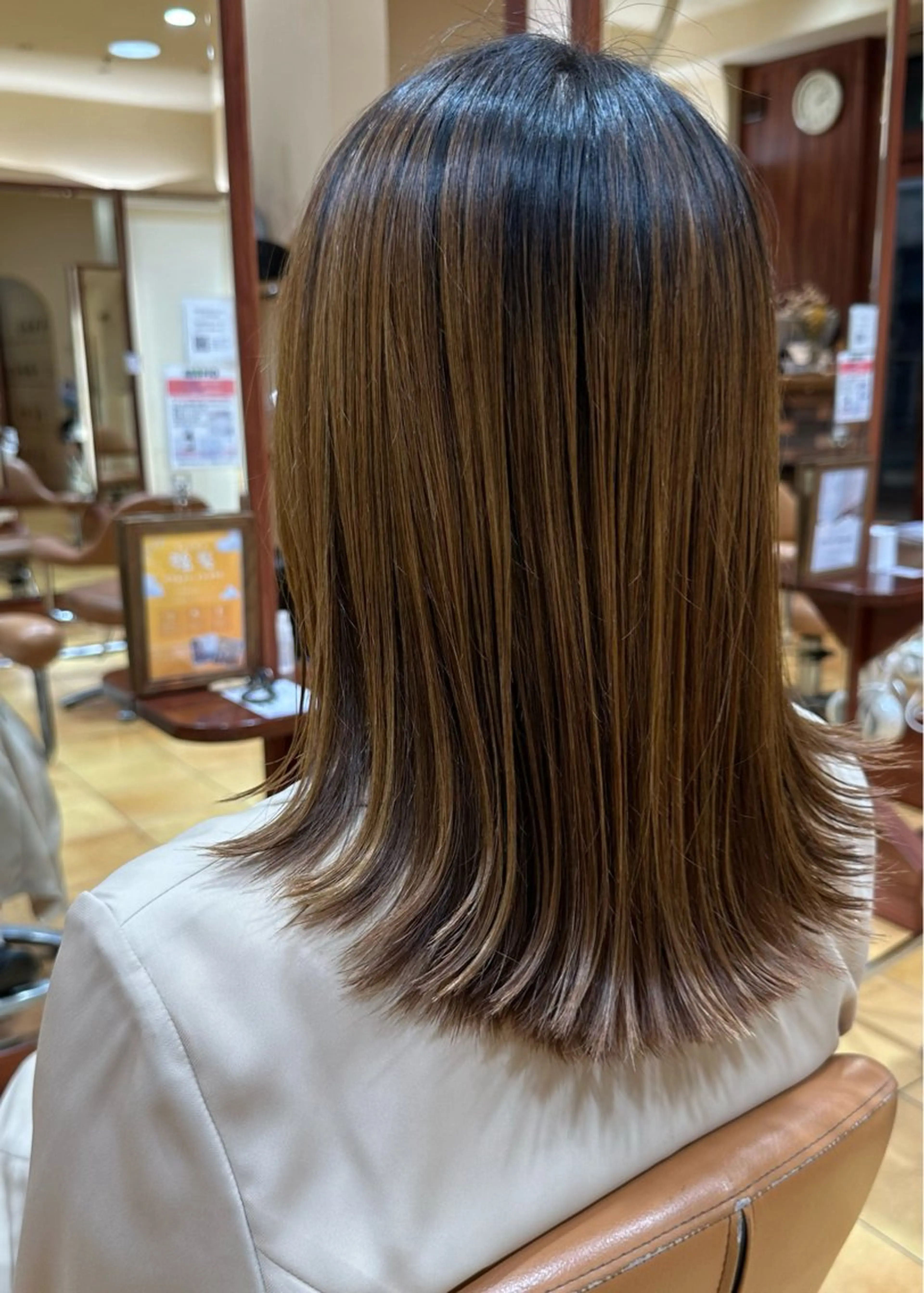 セミロング カラー カット ボブ/ゆるふわ ボブパーマ/とういのヘアスタイル