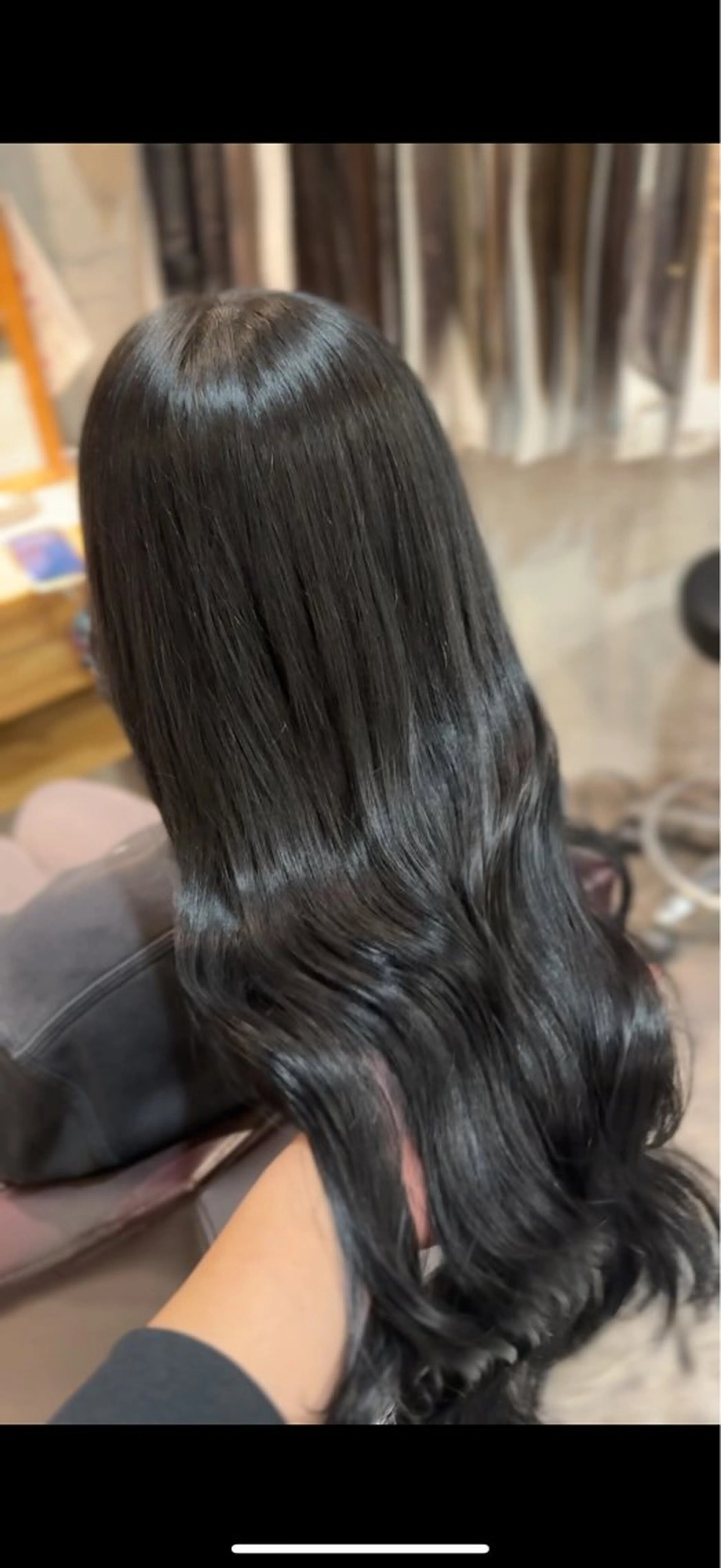 ロング カラー ヘアカラー トリートメント Afinar  乃空（ノア）のヘアスタイル