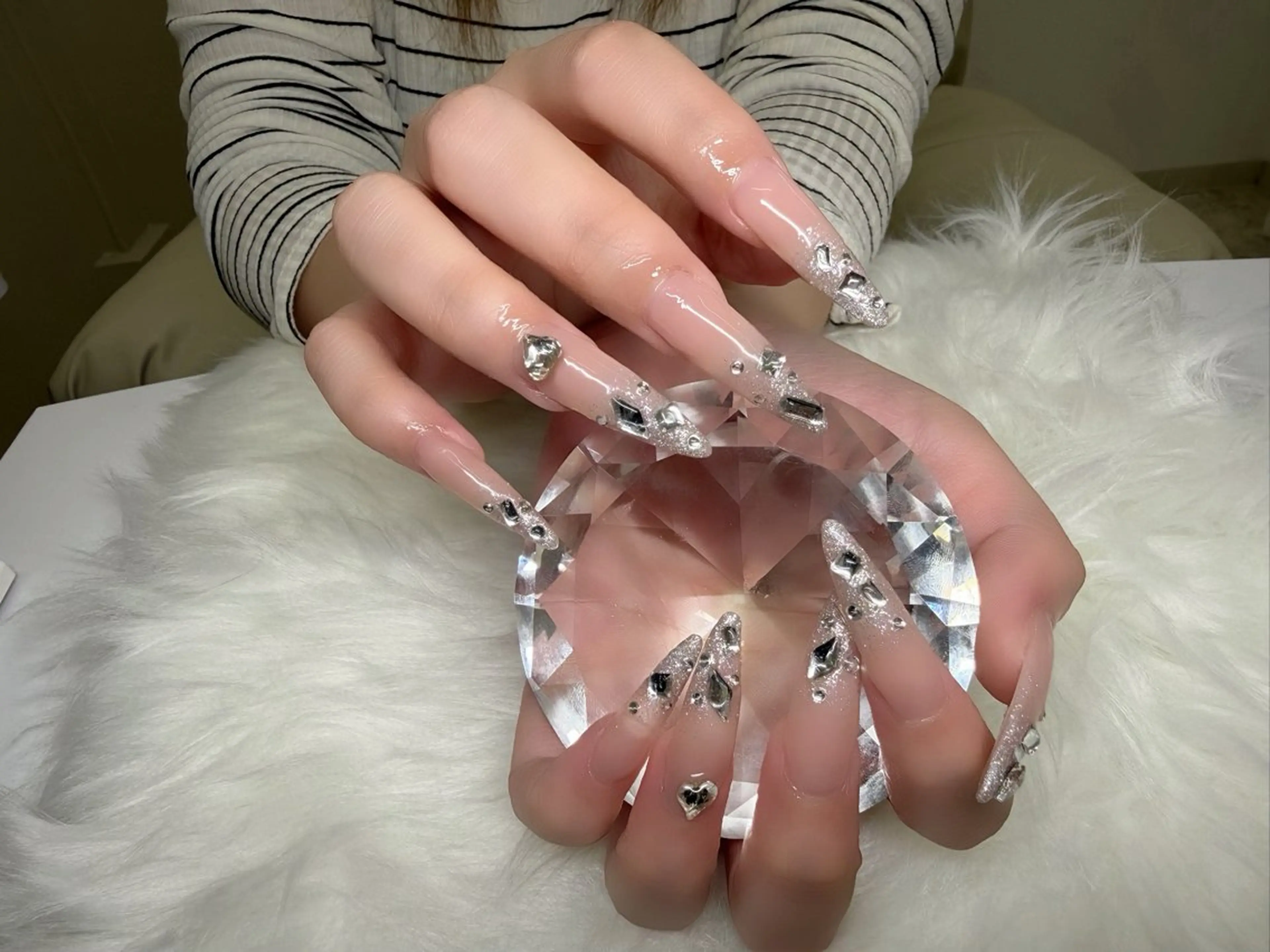 ネイル 長さ出し ハンドネイル 𝐧𝐚𝐨/ ネイルモデル様募集中のネイルデザイン