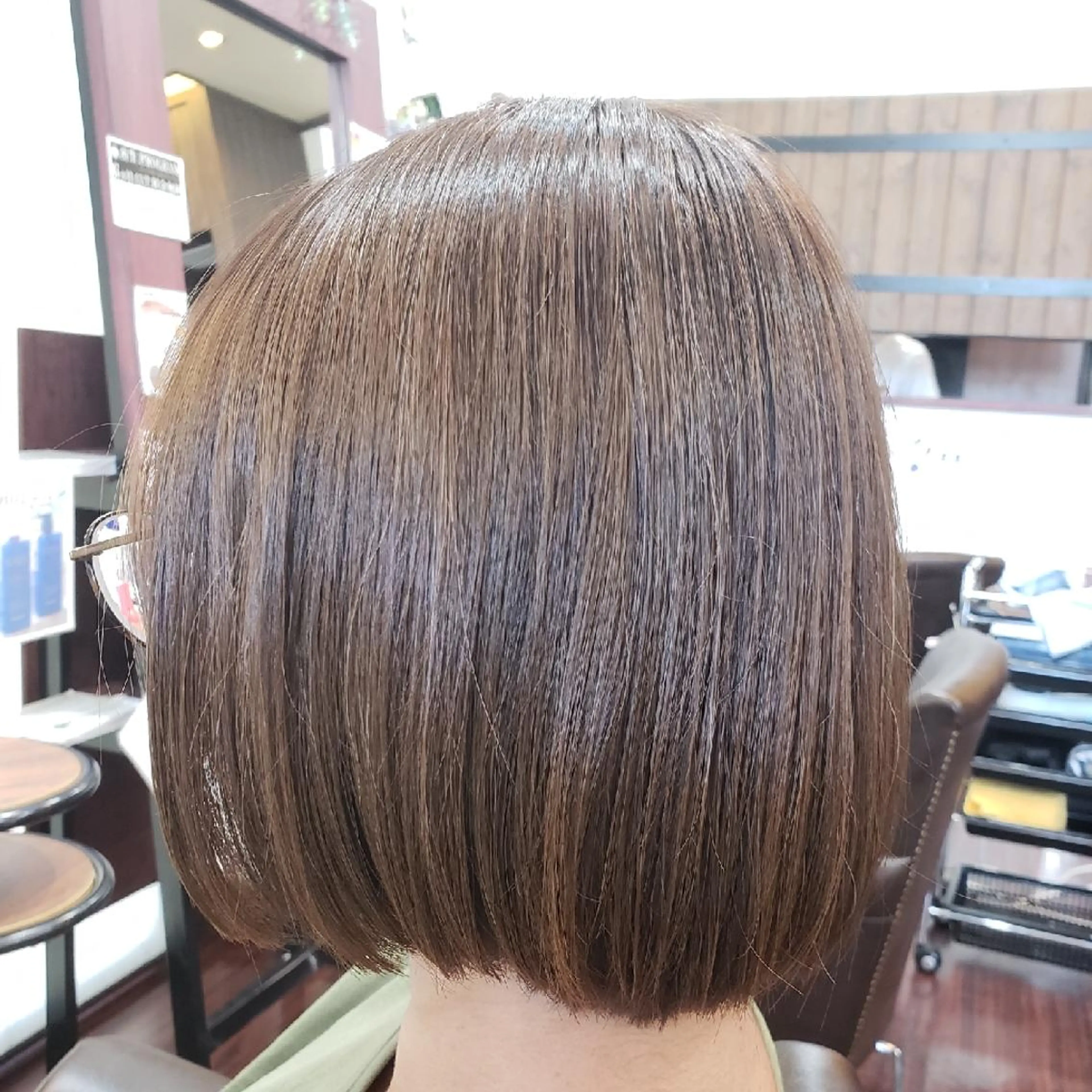 ショート カラー ボブ Well‘s黒木🌿 レイヤー💎寒色のヘアスタイル