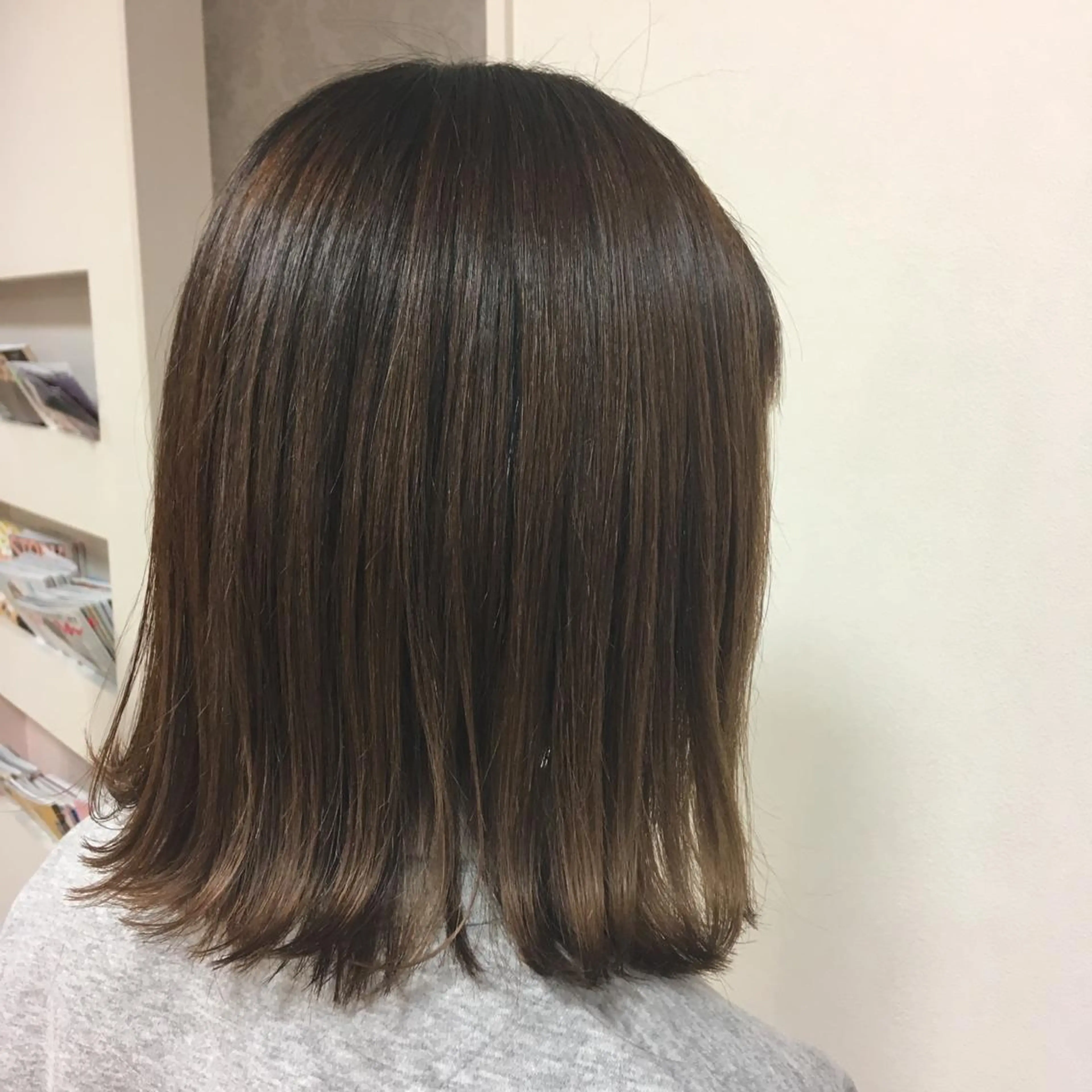 ミディアム カラー ヘアアレンジ カット ヘアカラー トリートメント 【Sweep】おじま のぞみのヘアスタイル