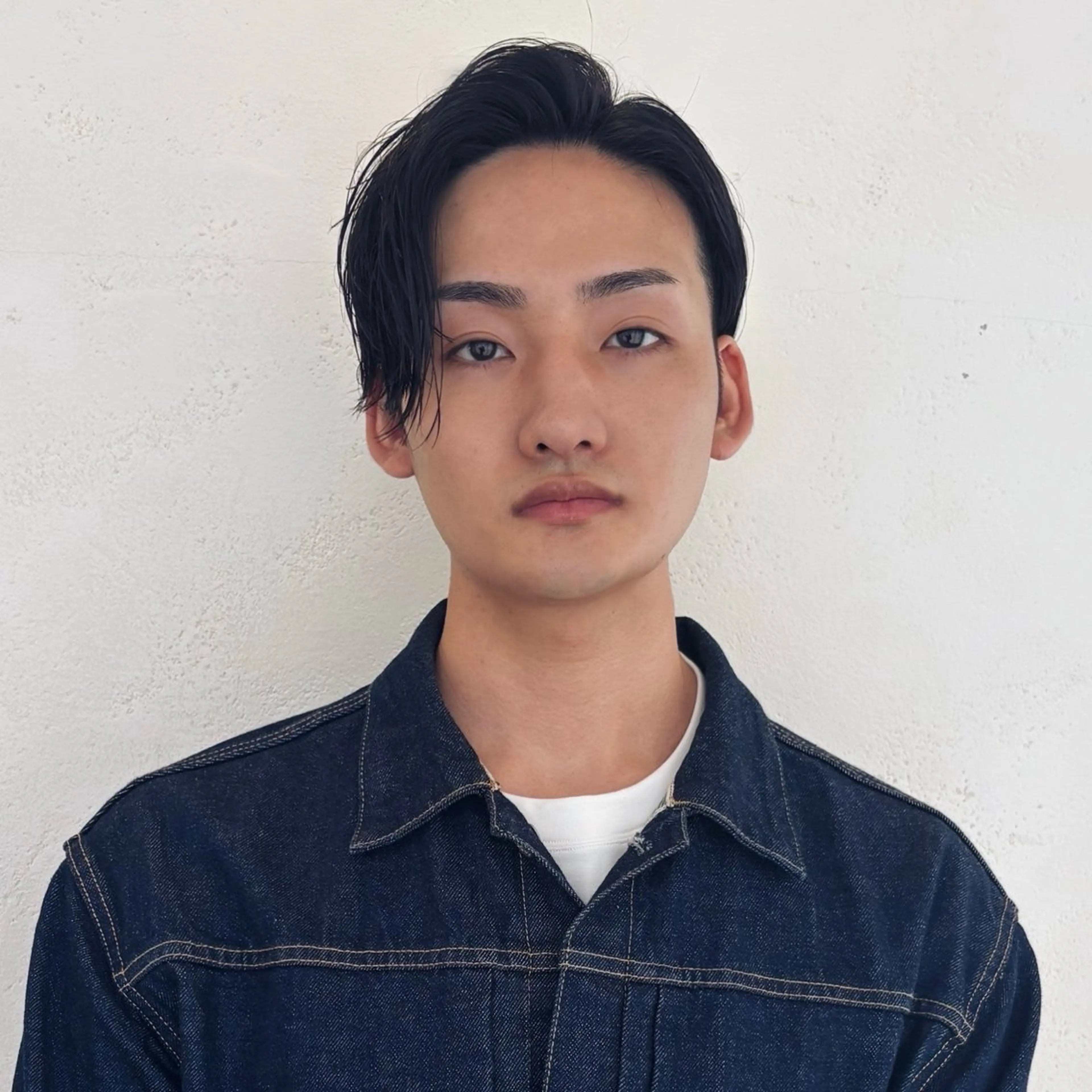 ミディアム メンズ センターパート メンズ韓国風 韓国風ヘア 小顔カット カット メンズ特化美容師 サノヤマトのヘアスタイル