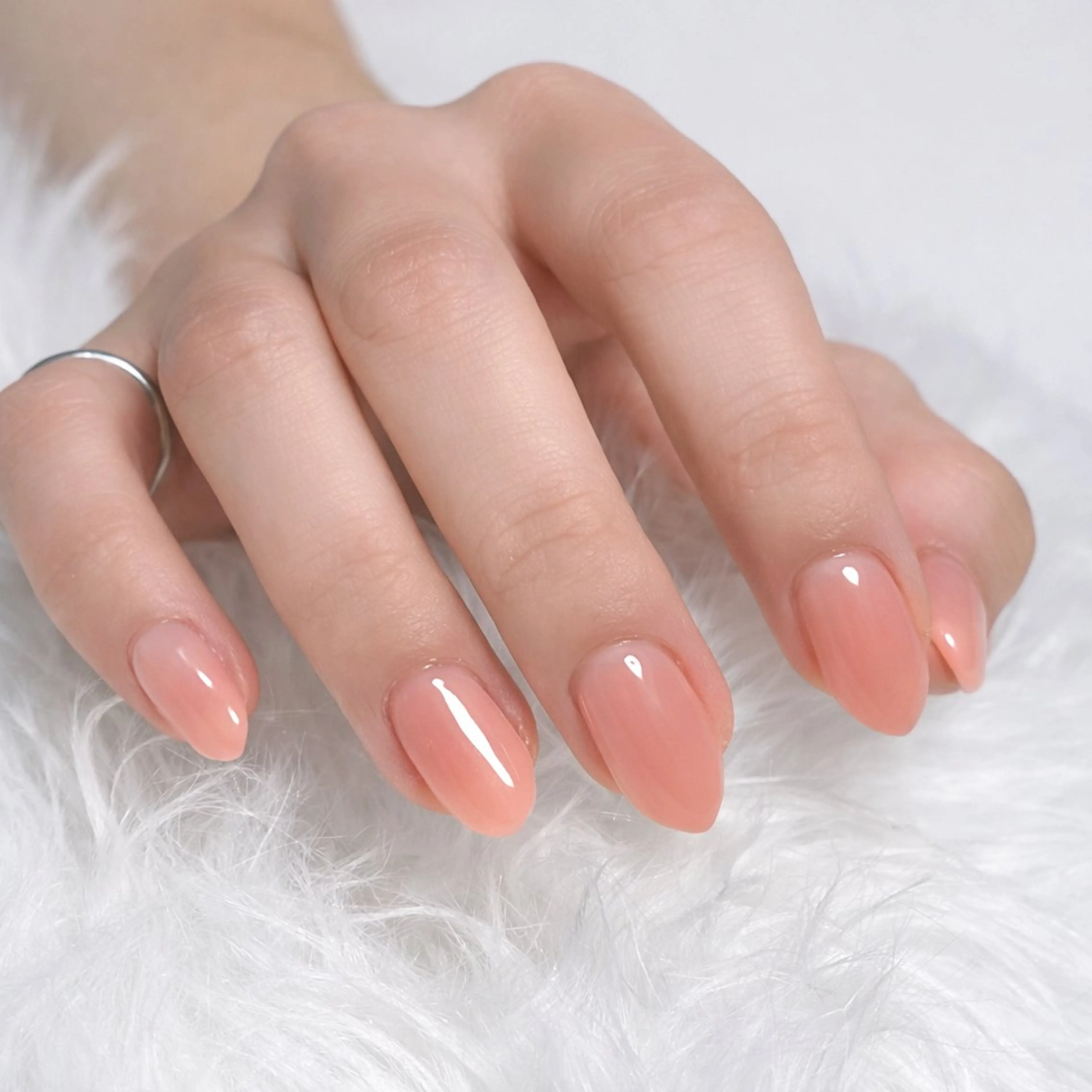 ネイル ワンカラーネイル シンプルネイル Min. Nail Salonのネイルデザイン