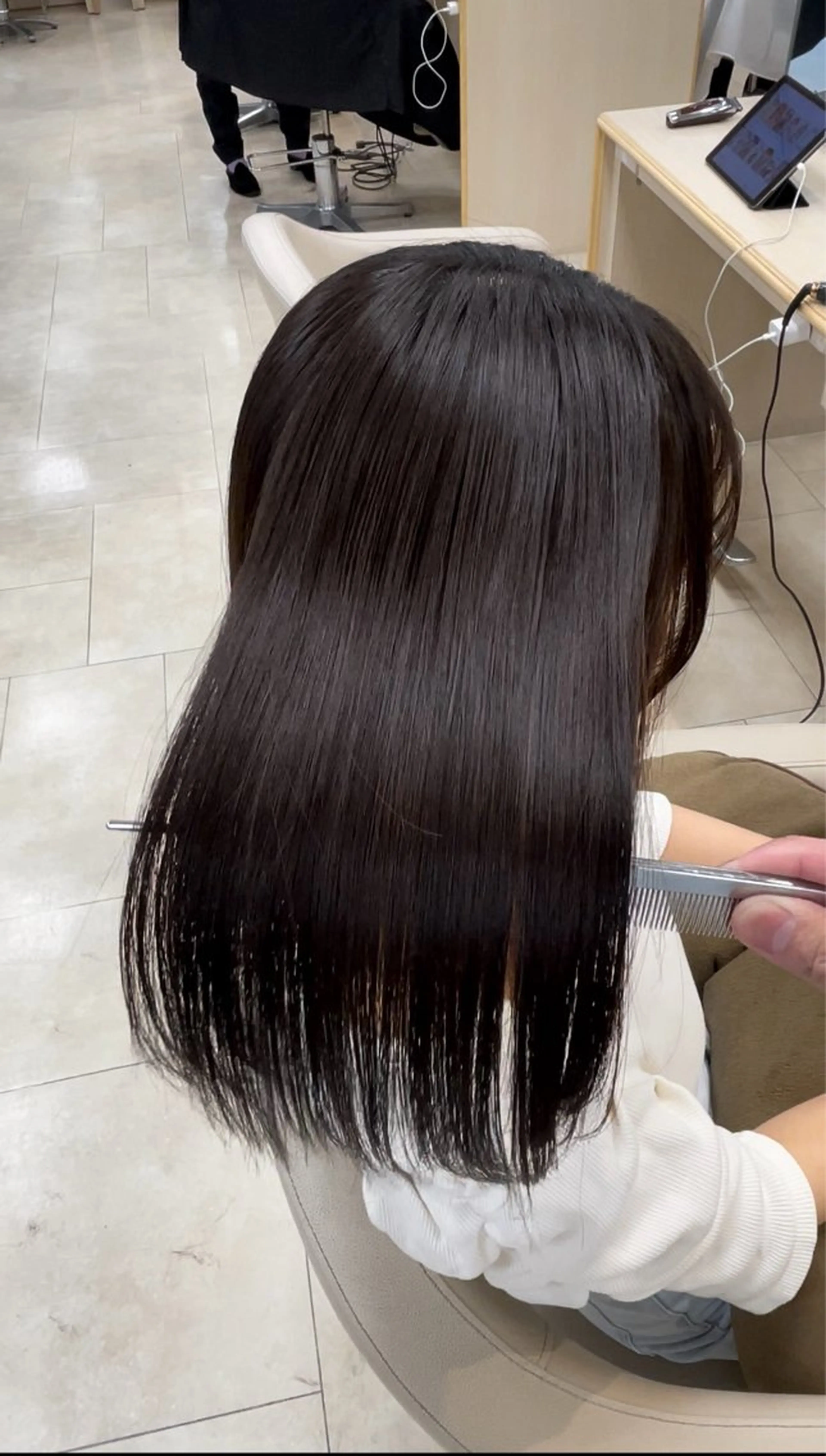 ロング シャドウパーマ／骨格 矯正カット　トモキのヘアスタイル