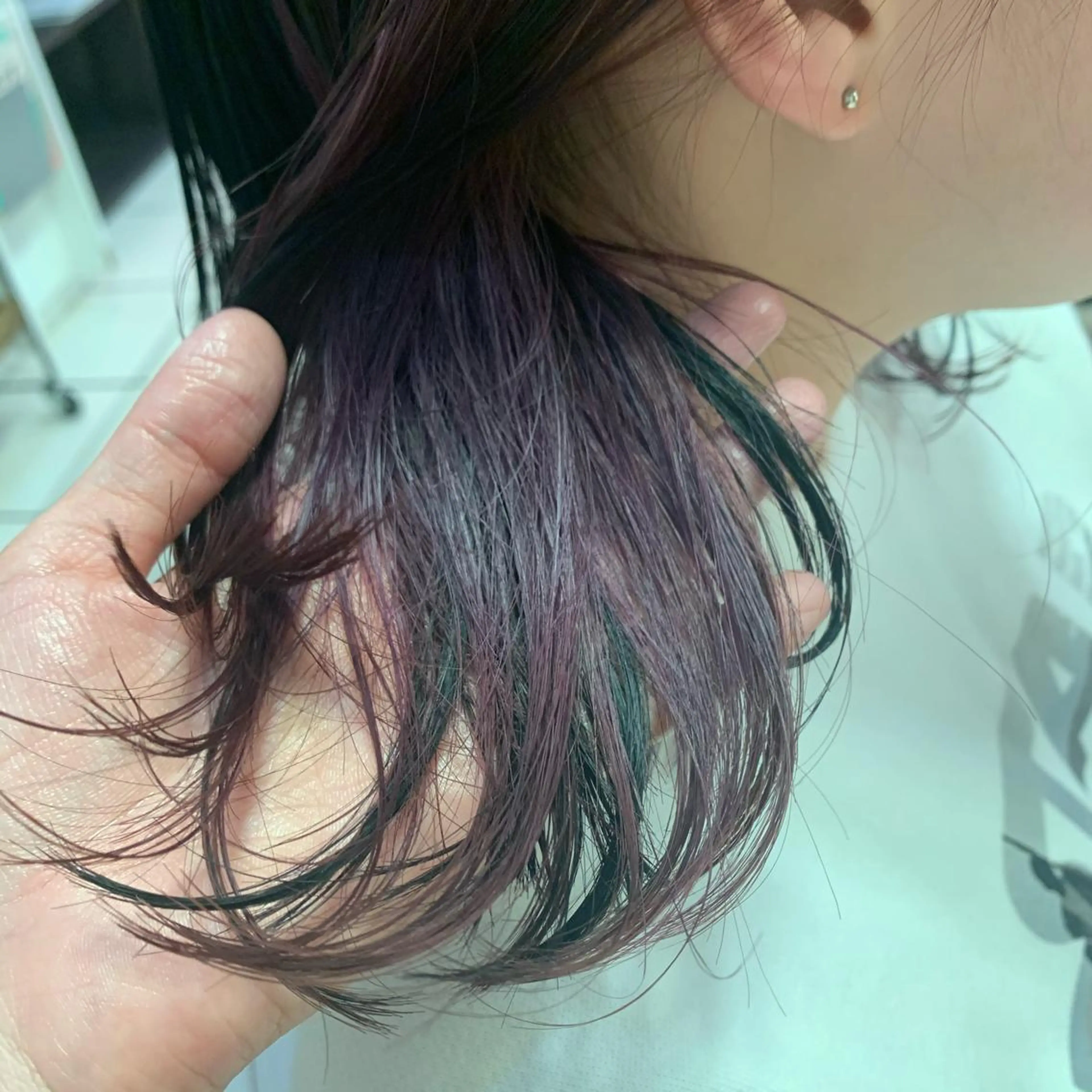 ショート カラー ヘアアレンジ サナ🌱 切りっぱなしボブのヘアスタイル