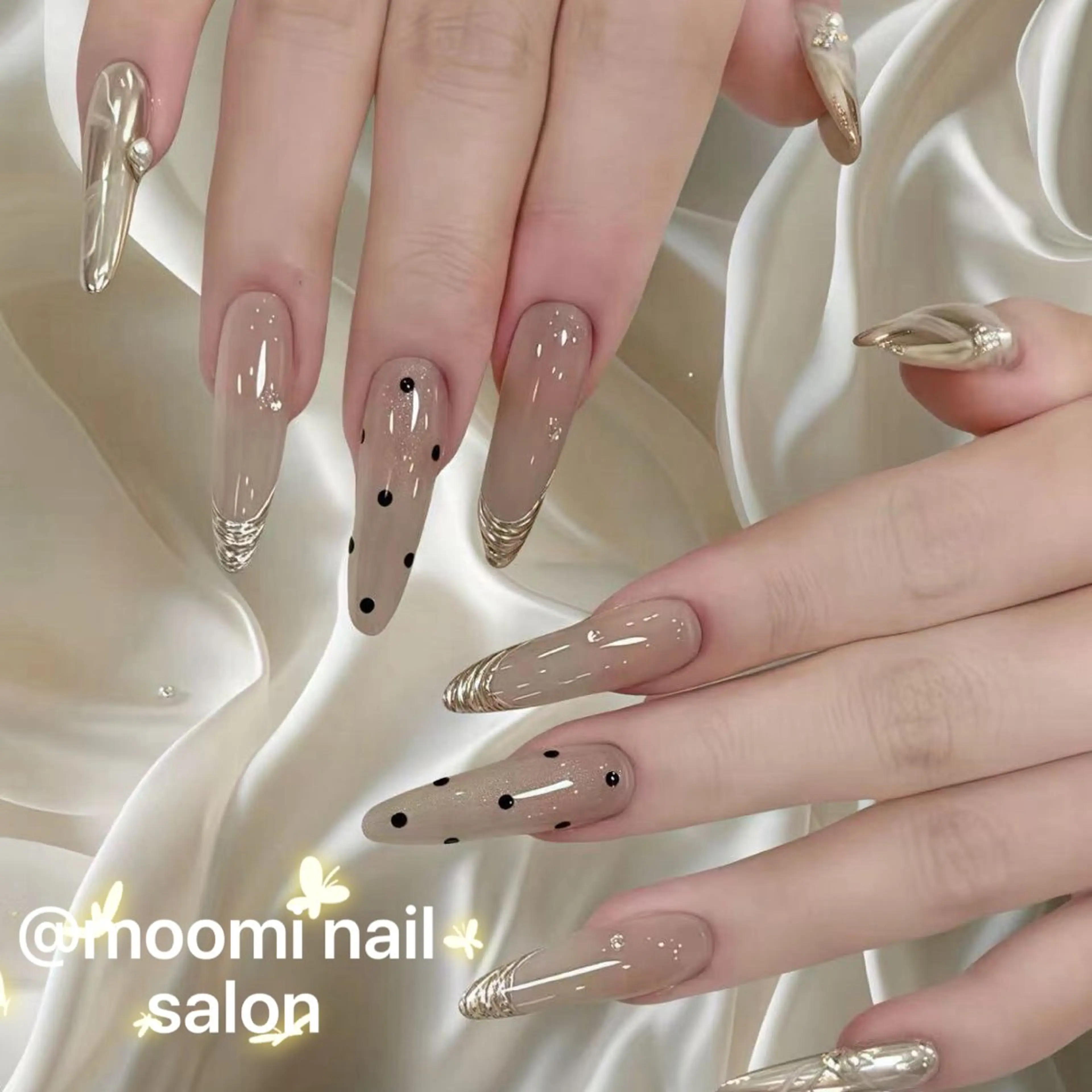 ネイル チークネイル フレンチネイル ジェルネイル グラデーション ハート ハンドネイル moomi nail スカルプ専門のネイルデザイン