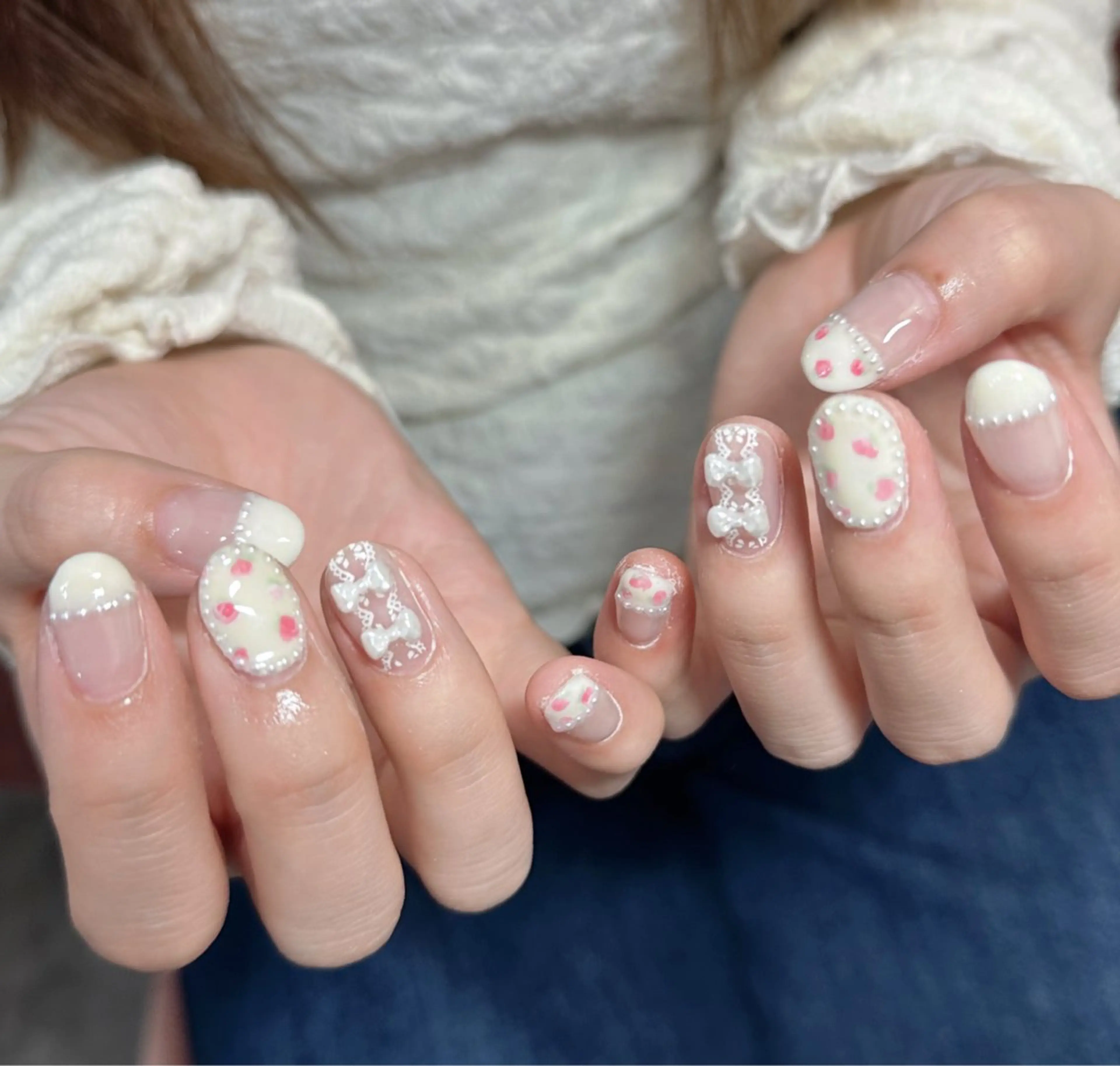 ネイル ハンドネイル フットネイル LAVISH nanamiのネイルデザイン