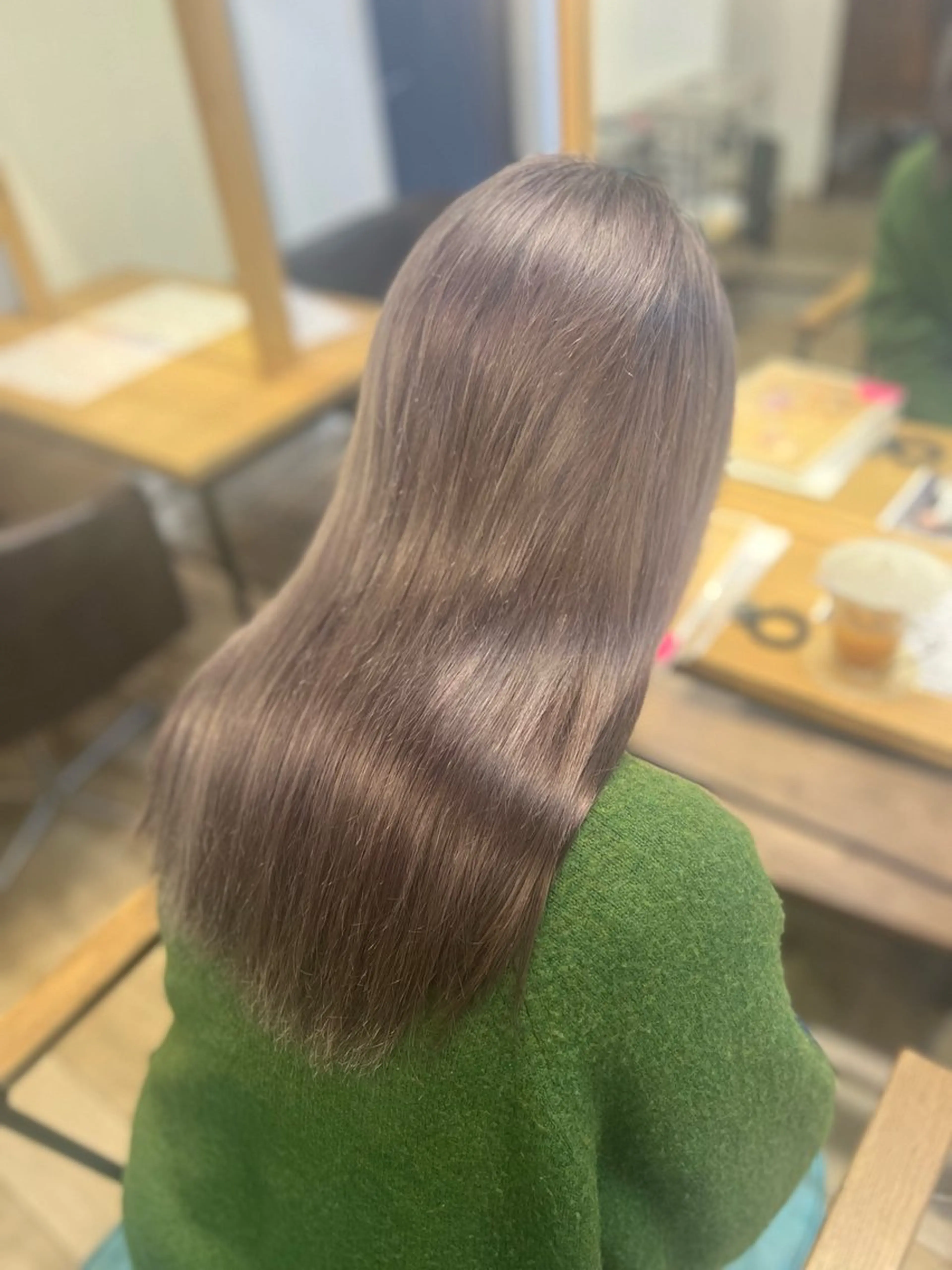 ミディアム カラー Liere Muuのヘアスタイル