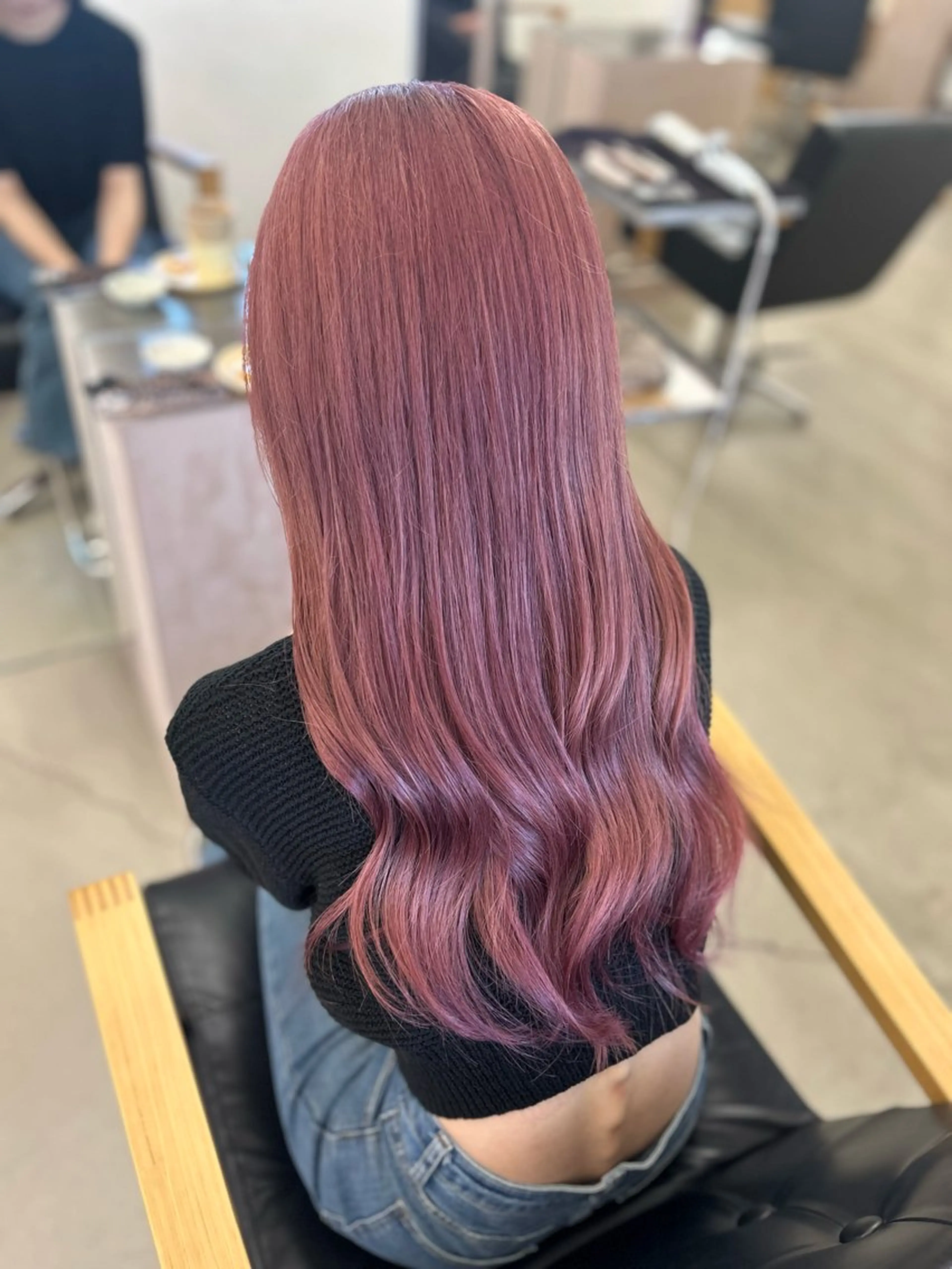 ロング カラー ベージュカラー ピンクカラー ピンクベージュ パープルカラー 髪質改善 ヘアカラー トリートメント noa  🦋 ブリーチ/暖色のヘアスタイル