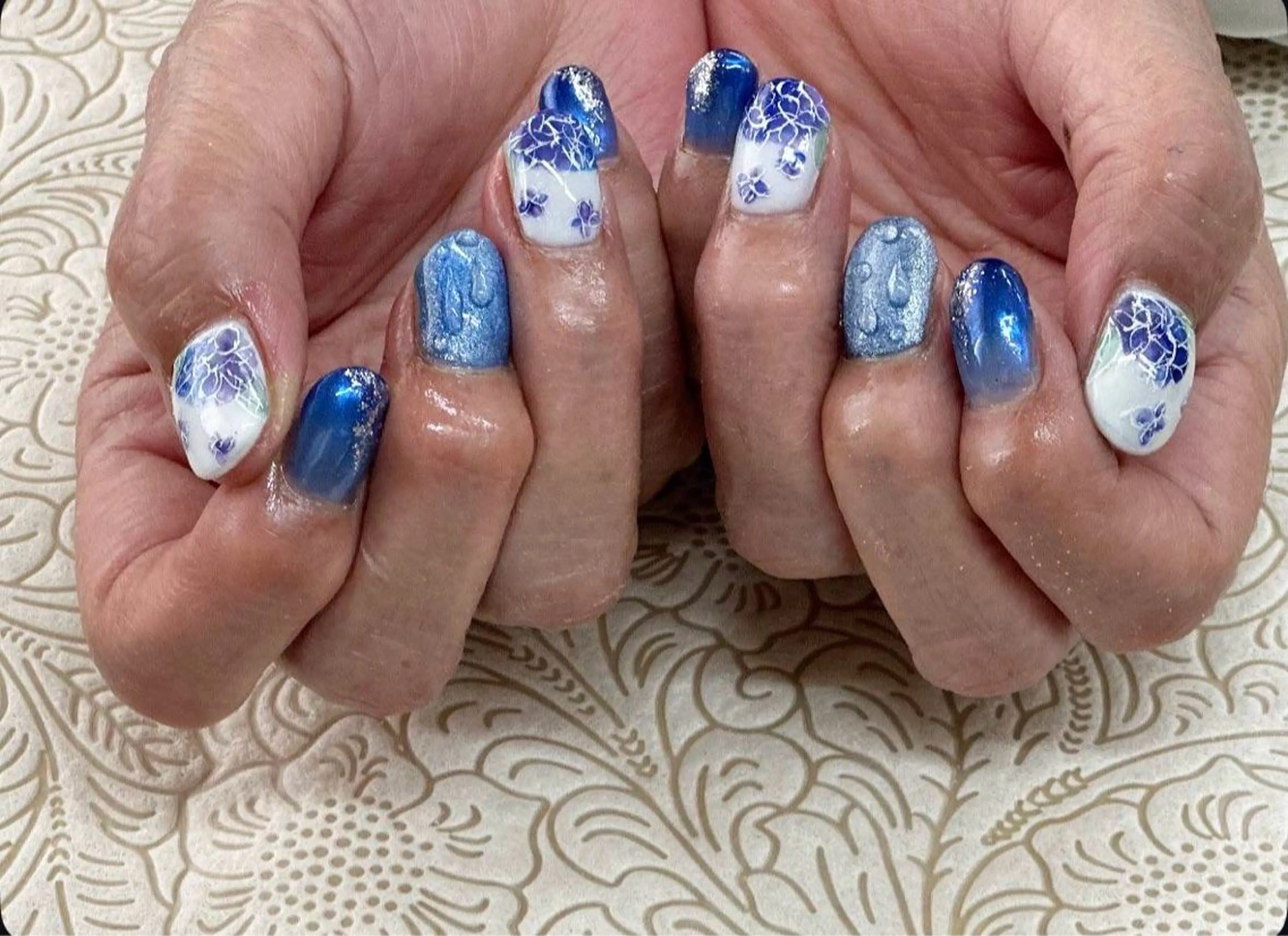 ネイル フラワーネイル precious nail roomのネイルデザイン