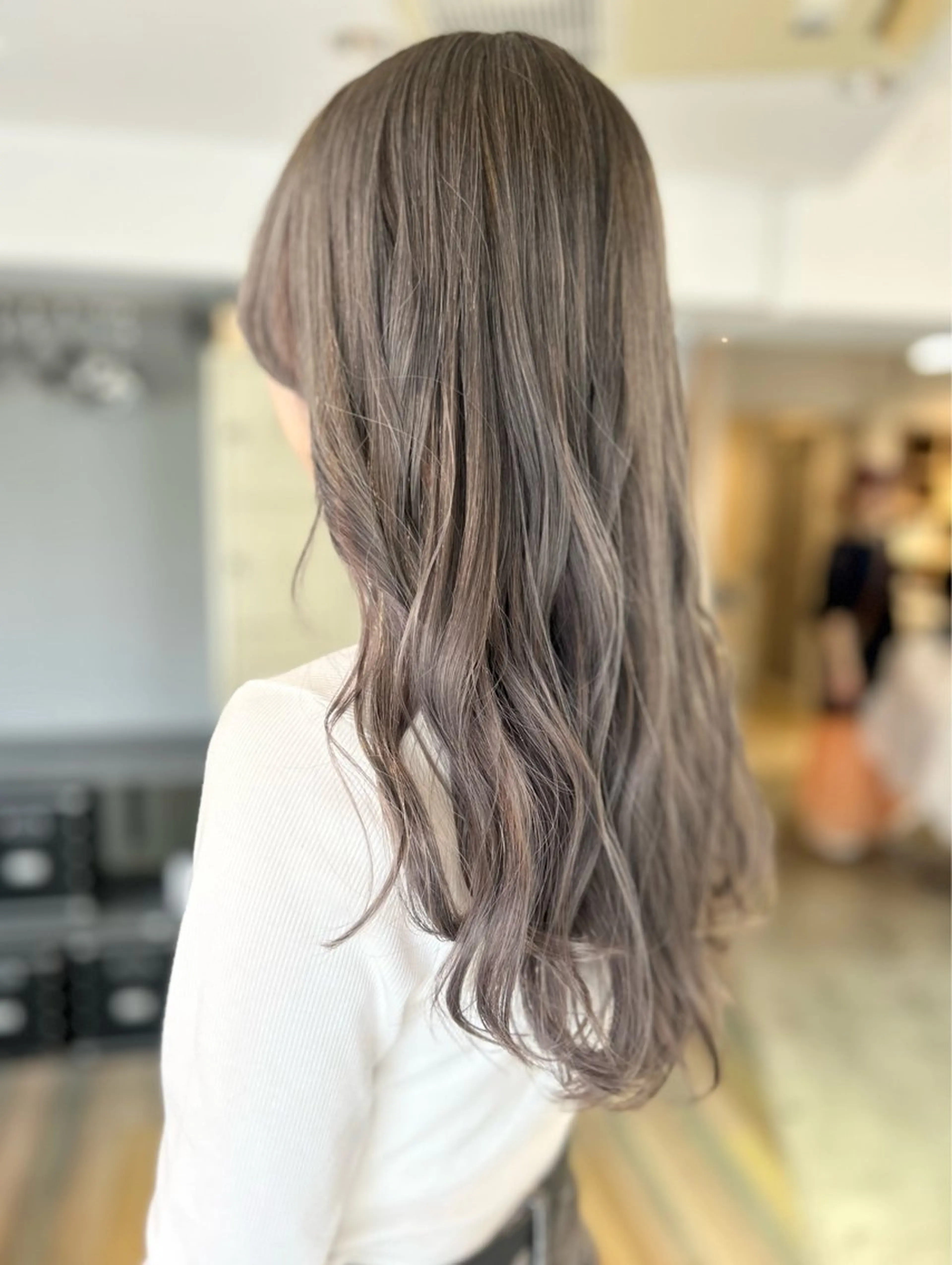 ロング ヘアカラー 🤎指名No.1原宿 表参道coii日向花のヘアスタイル