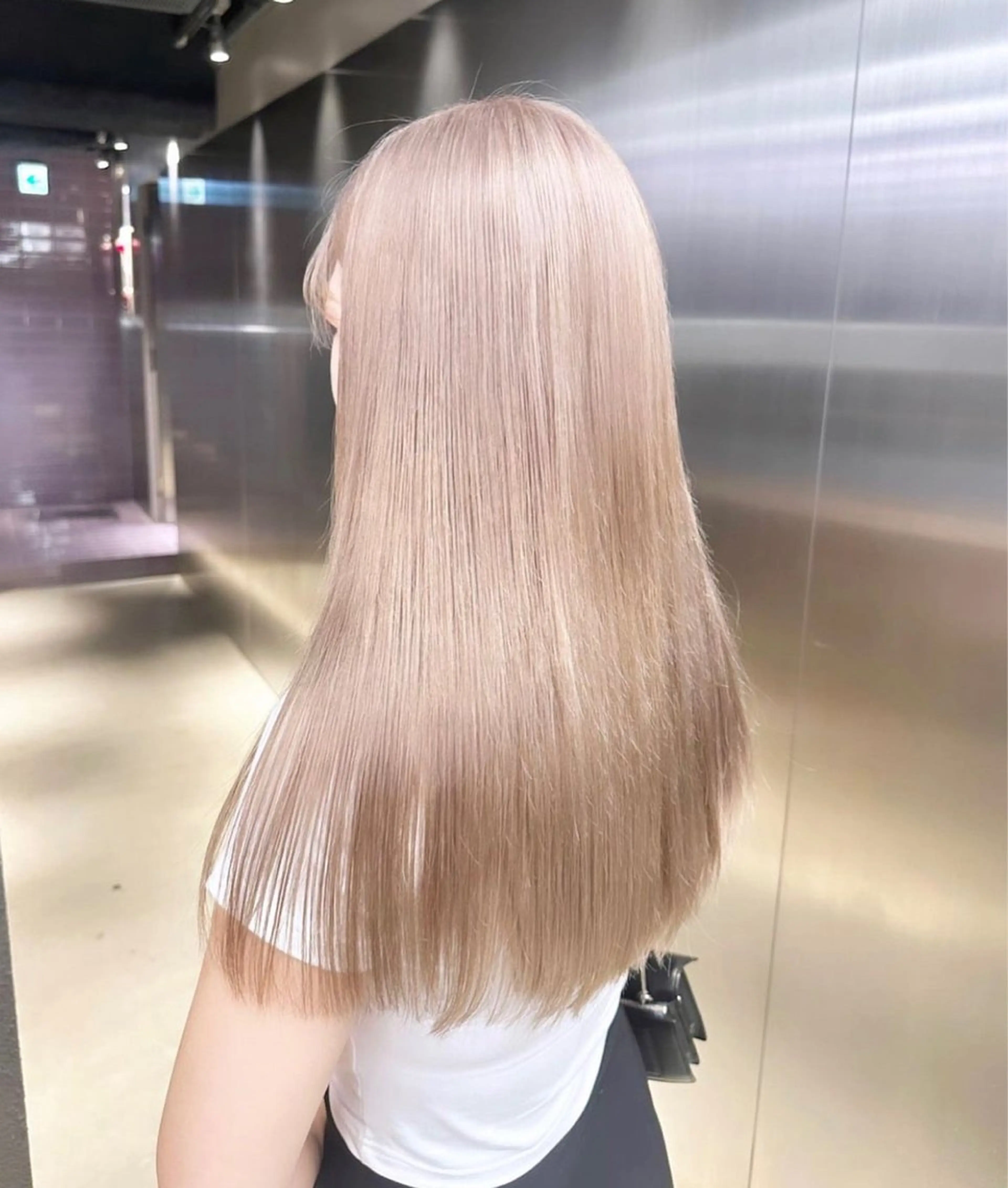 ロング 名古屋栄♡PELE/ ブリーチ/ハイトーンのヘアスタイル