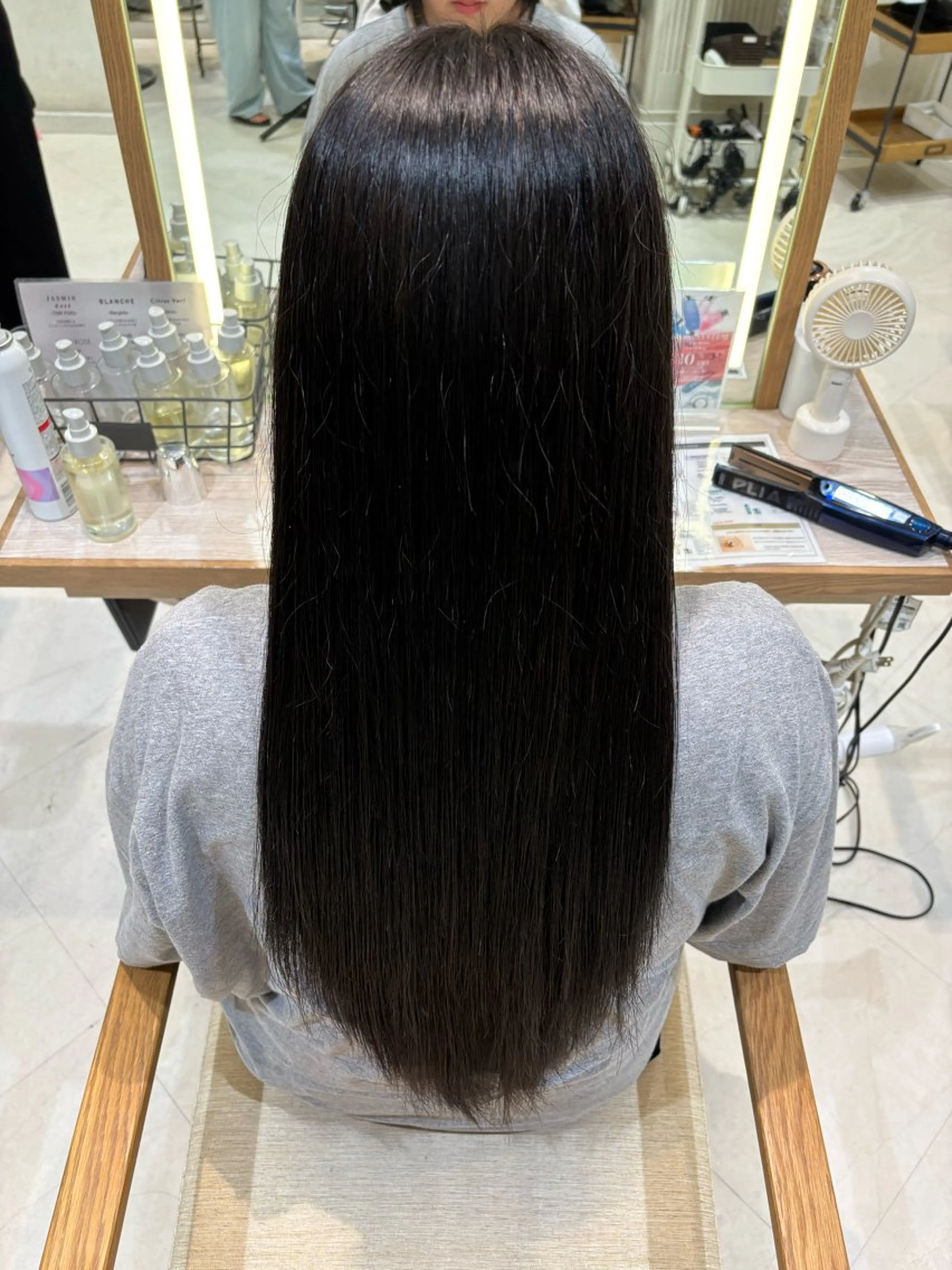 ロング 縮毛矯正 レイヤー/ベージュ/ Yurika🐝🤎のヘアスタイル