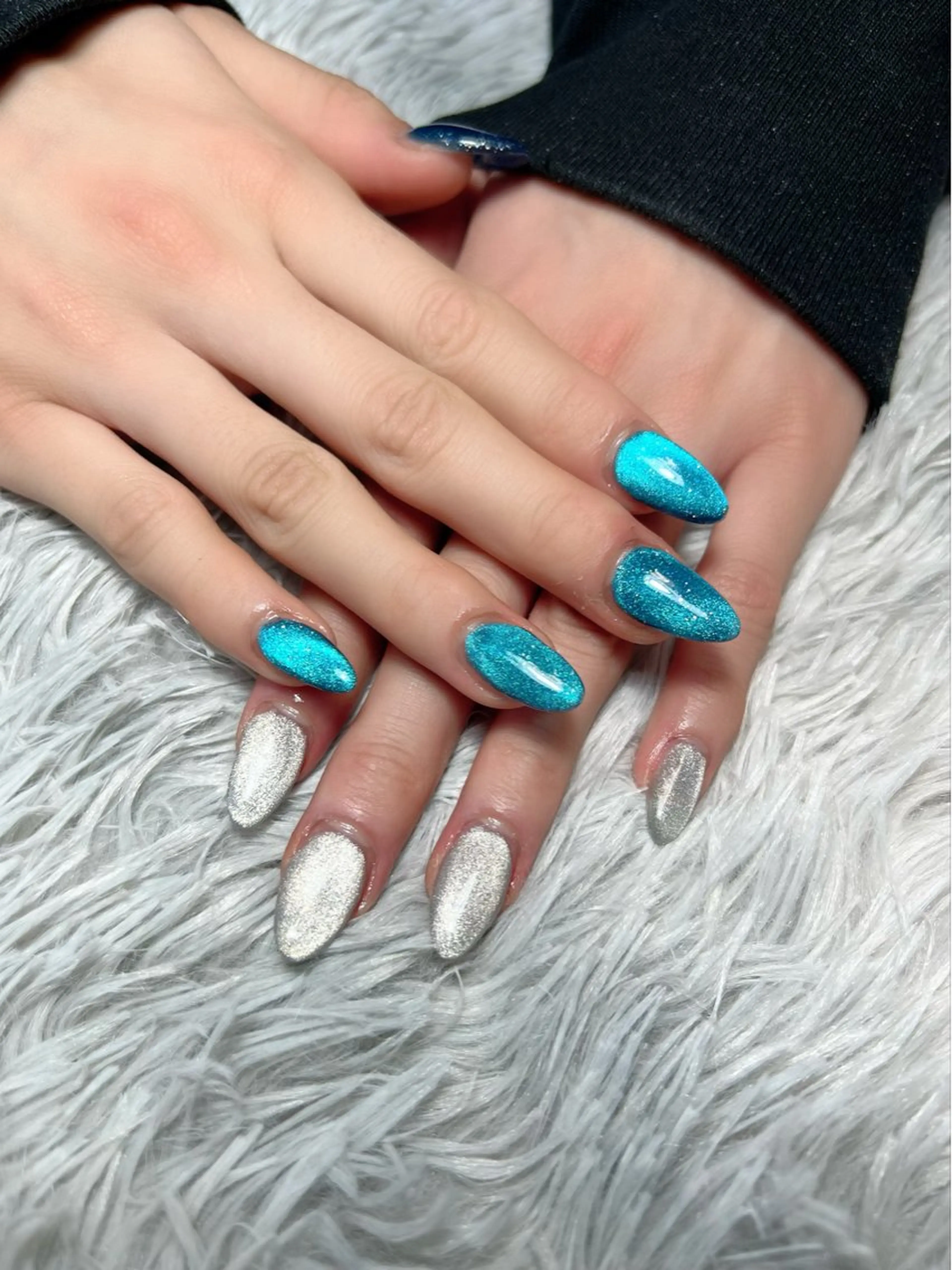 ネイル マグネットネイル シンプルネイル ハンドネイル シェヌネイル JURAのネイルデザイン