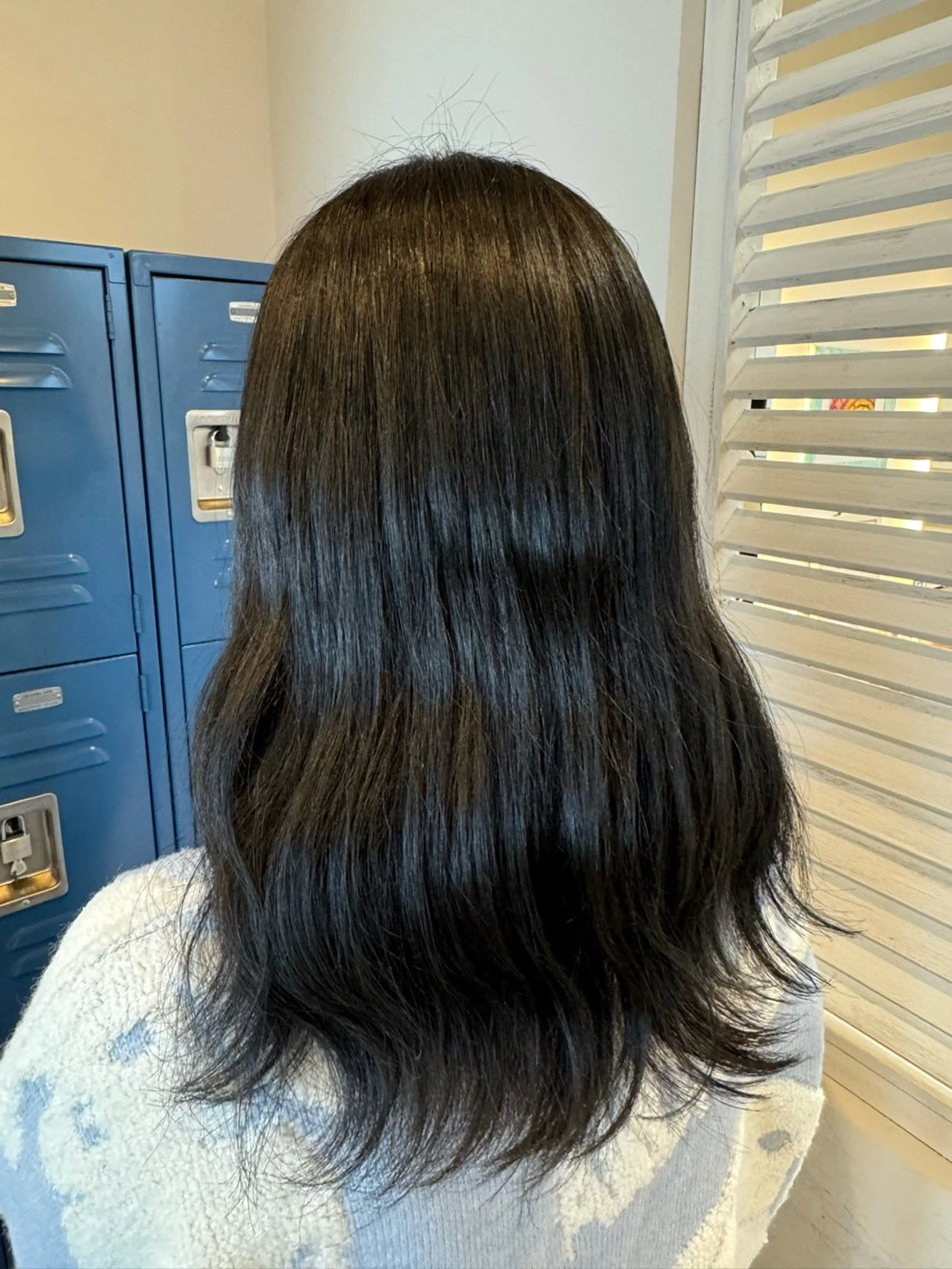 セミロング カット ヘアカラー 大谷 歩未のヘアスタイル