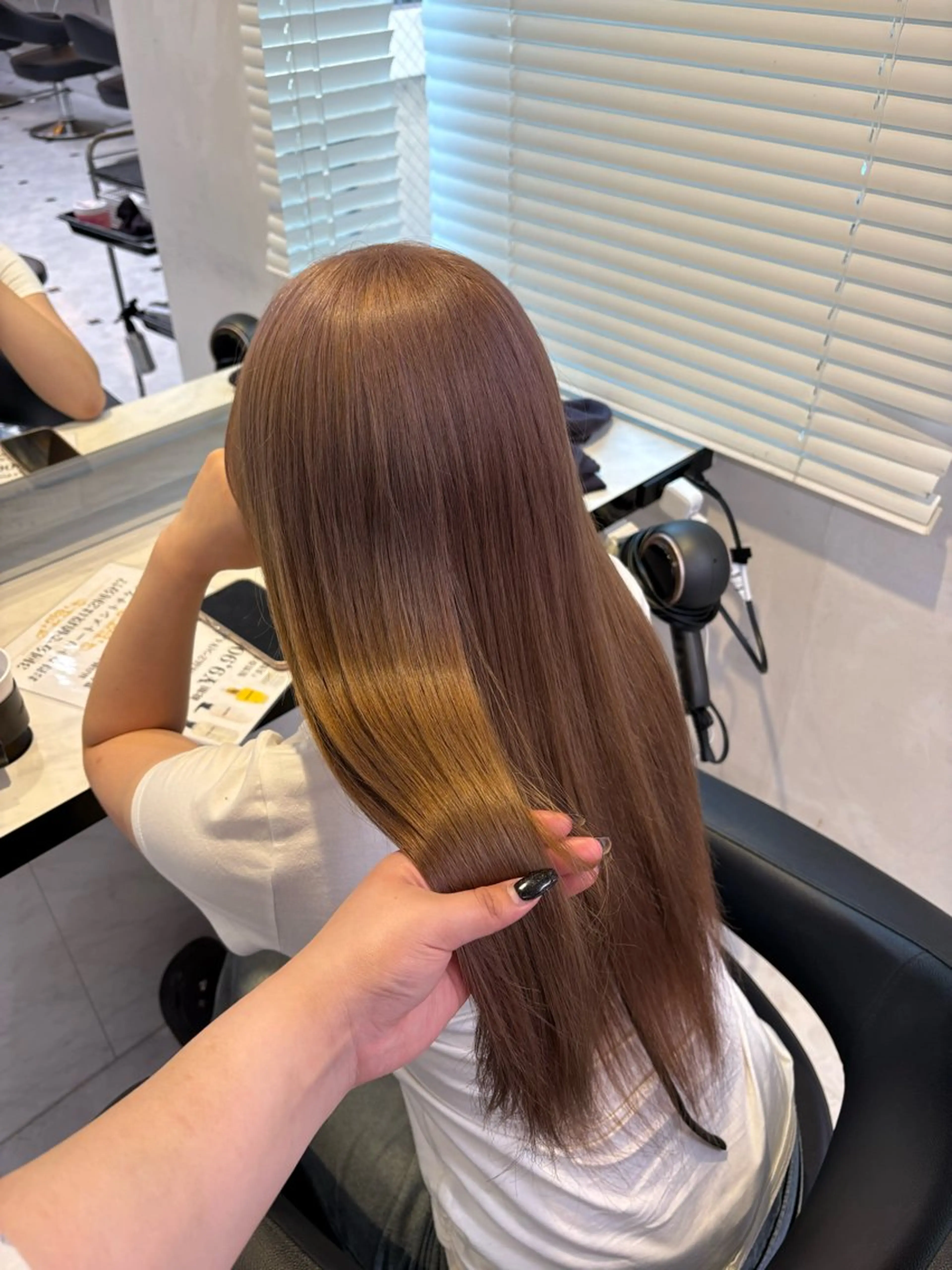 ロング カラー ヘアカラー トリートメント ヘッドスパ ヘアセット 透明感ベージュカラー 🪞上野🪞AIのヘアスタイル