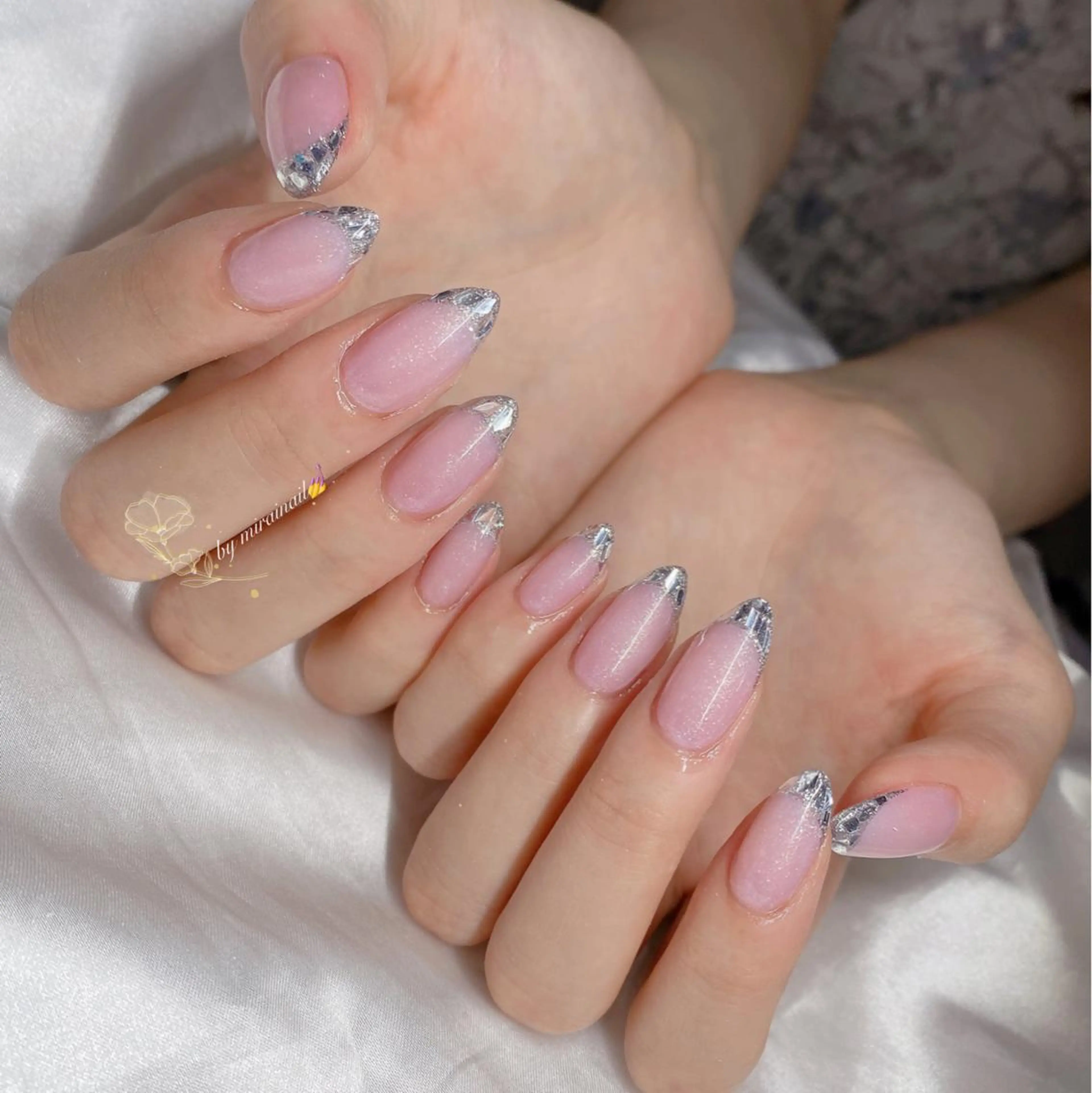 ネイル ネイルサロン 9Carats神田のネイルデザイン