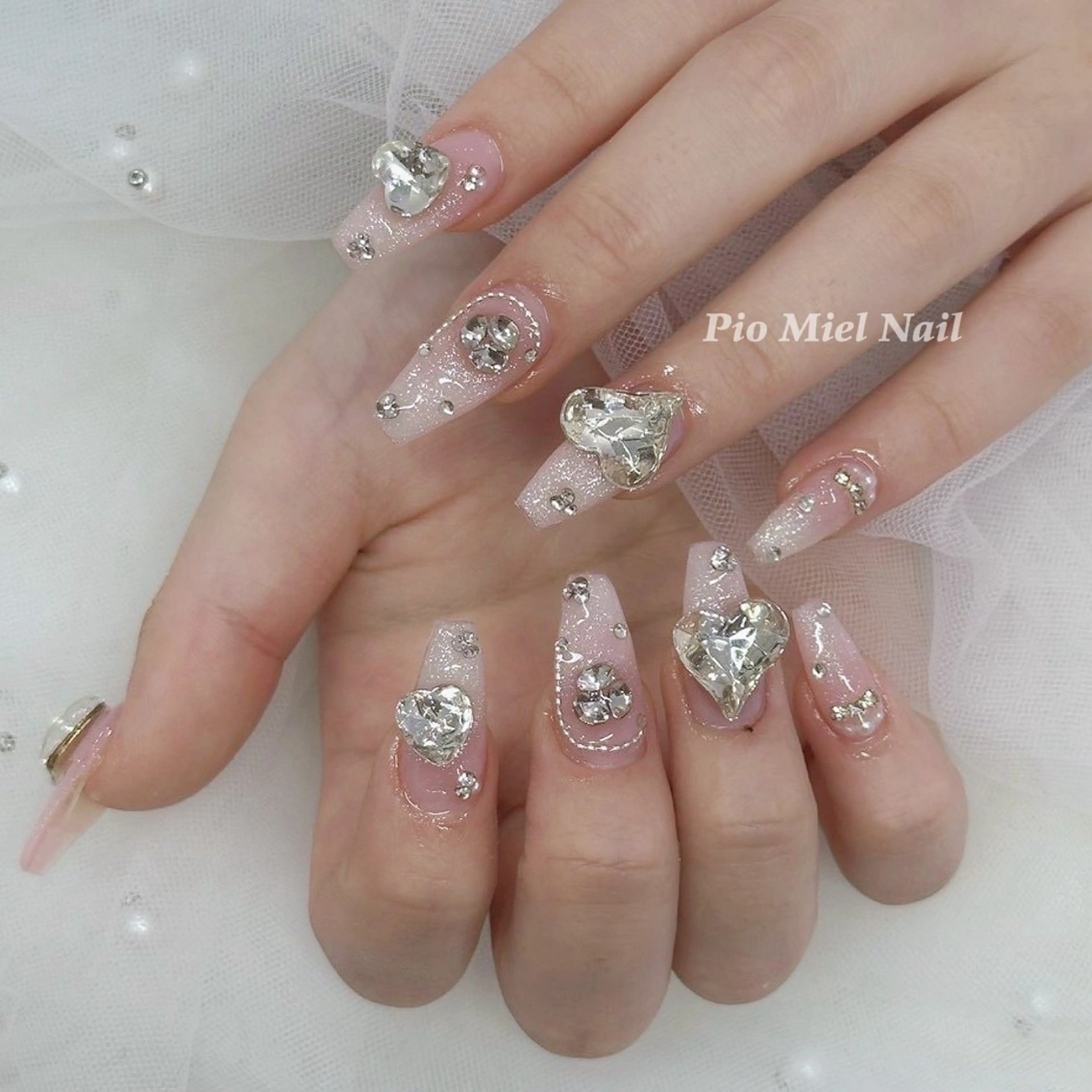 ネイル クリアネイル ガーリー ハート キラキラネイル ラメ(グリッター) ハンドネイル HANA 長さだしのネイルデザイン