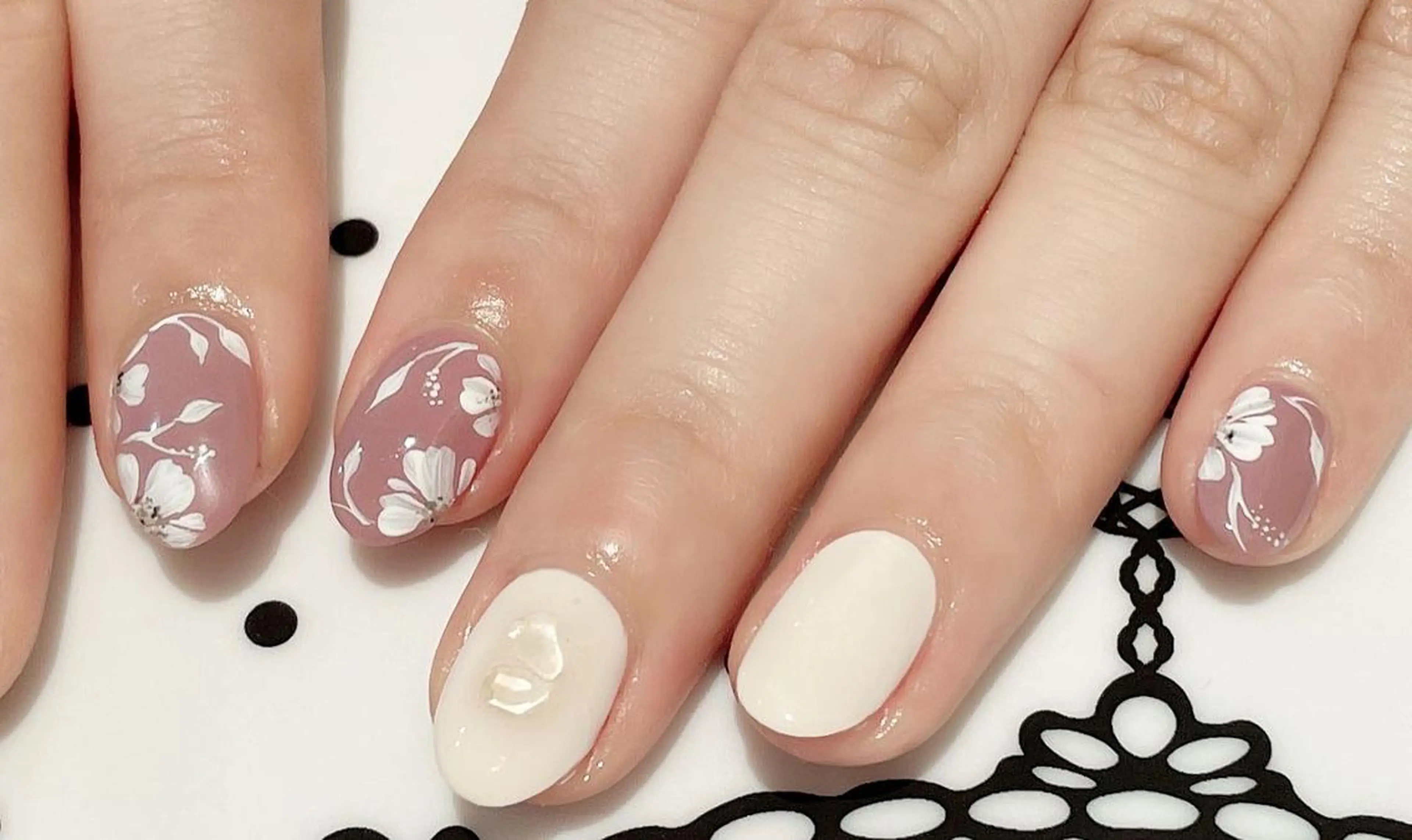 ネイル ブルー ジェルネイル ニュアンスネイル パラジェル シンプルネイル ハンドネイル 髙橋 敦子のネイルデザイン