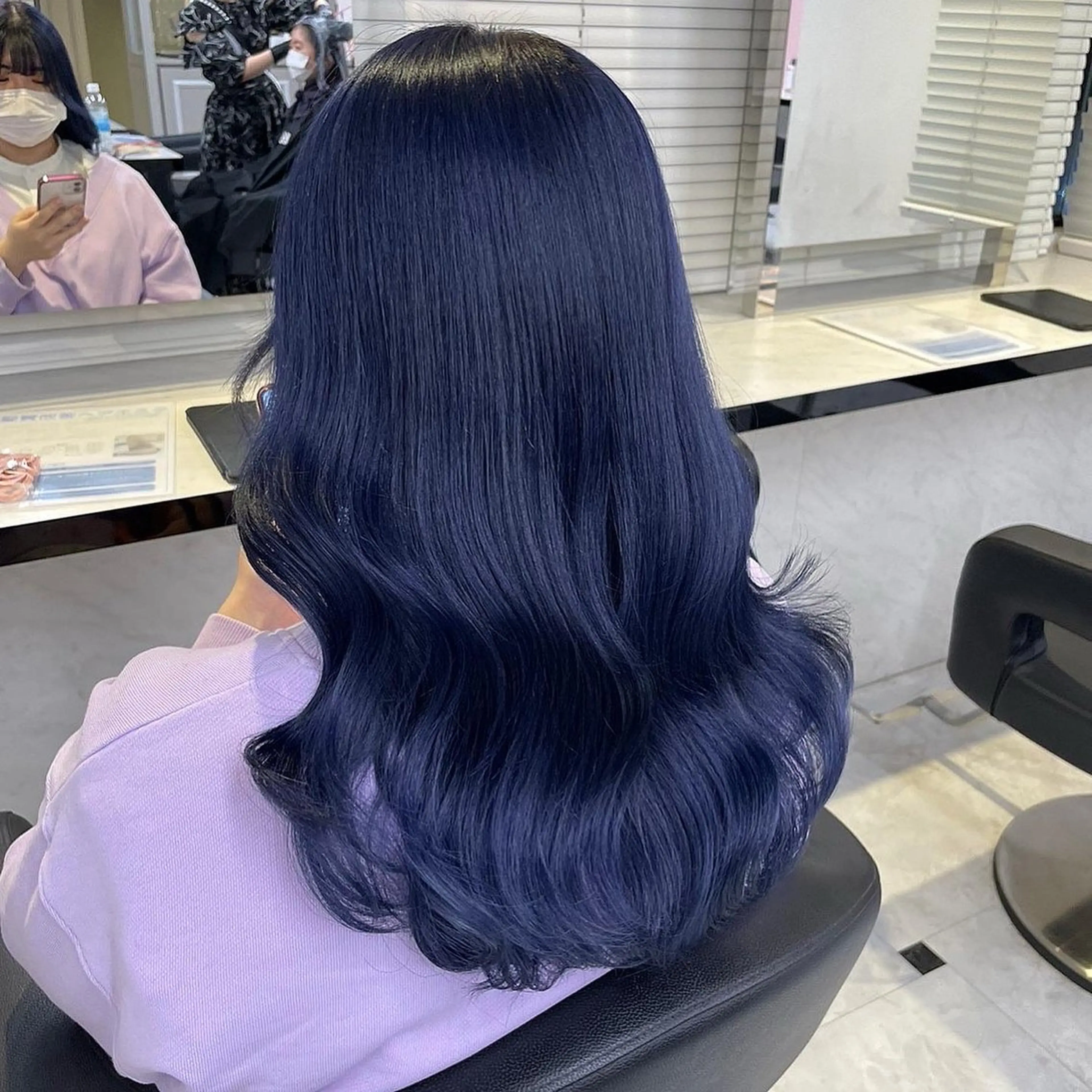 ロング カラー 暗髪🩶ラベンダー/ ブルー/ユウナ🤍のヘアスタイル