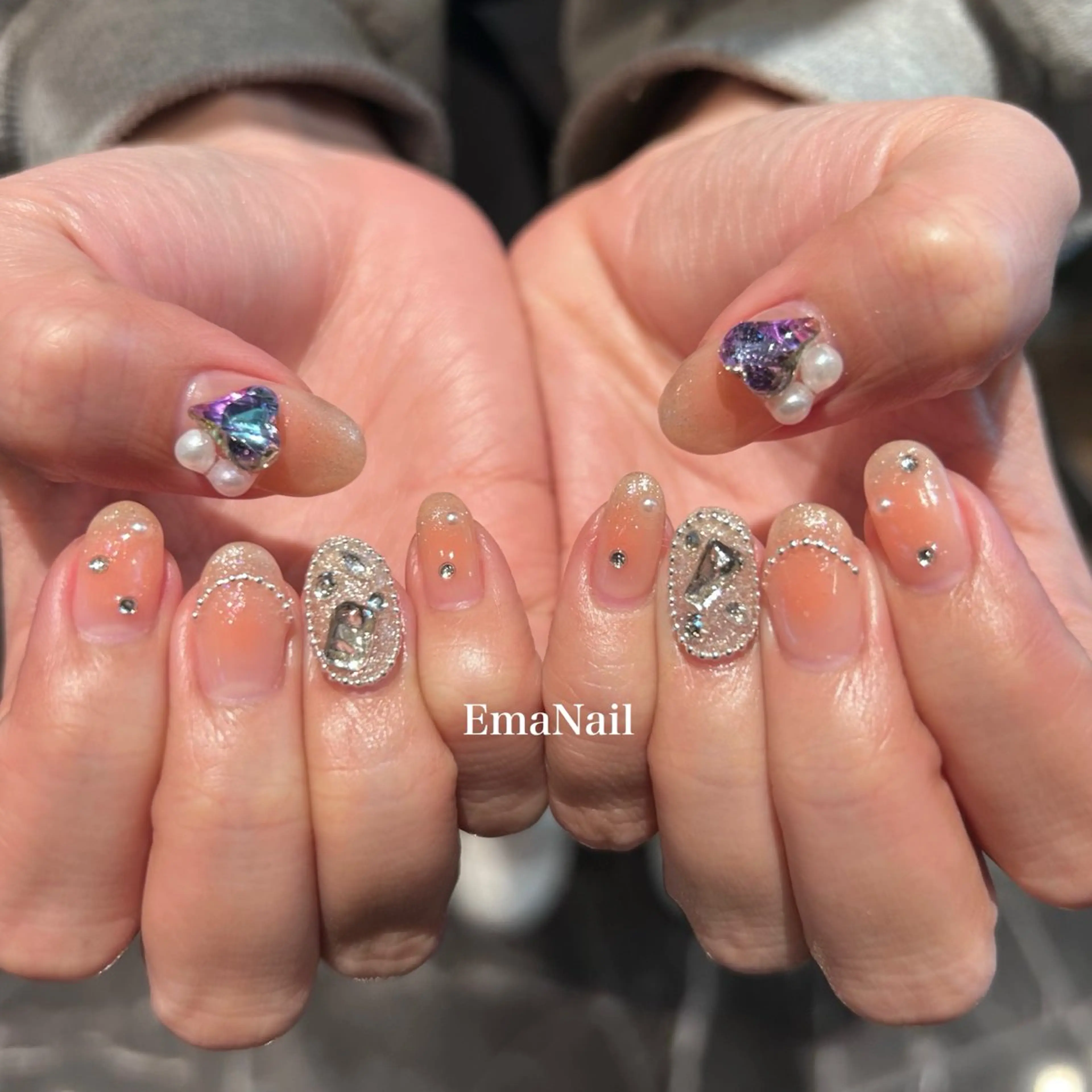 ネイル ハンドネイル EmaNail🎀 Haaruのネイルデザイン