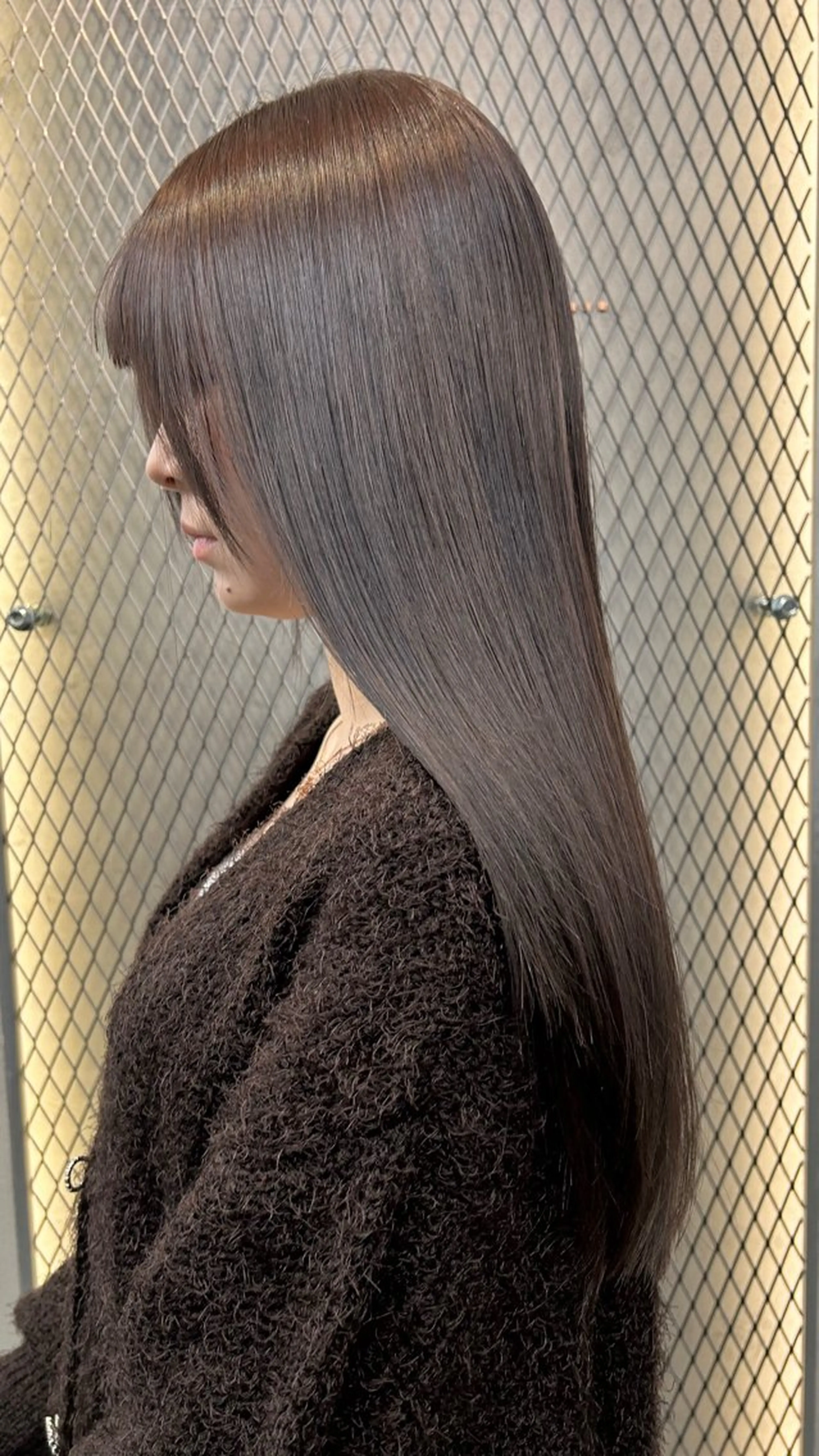 セミロング カラー ヘアカラー イブ/ 髪質改善 カラー/縮毛矯正のヘアスタイル