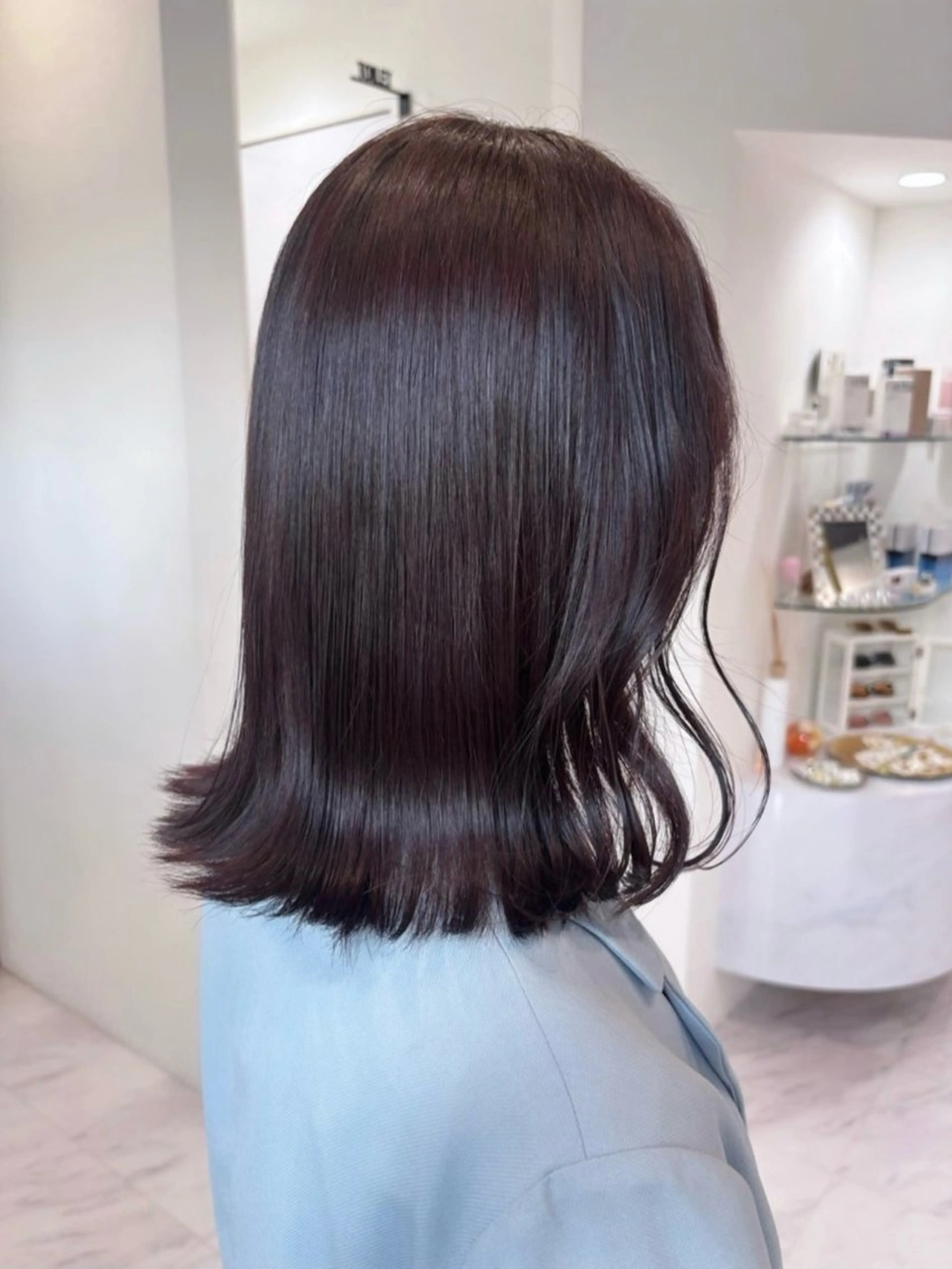 セミロング カラー 透明感カラー グレージュ ラベンダーカラー ラベンダーグレージュ ラベンダーグレー カット ヘアカラー MONA HARUNA💫のヘアスタイル